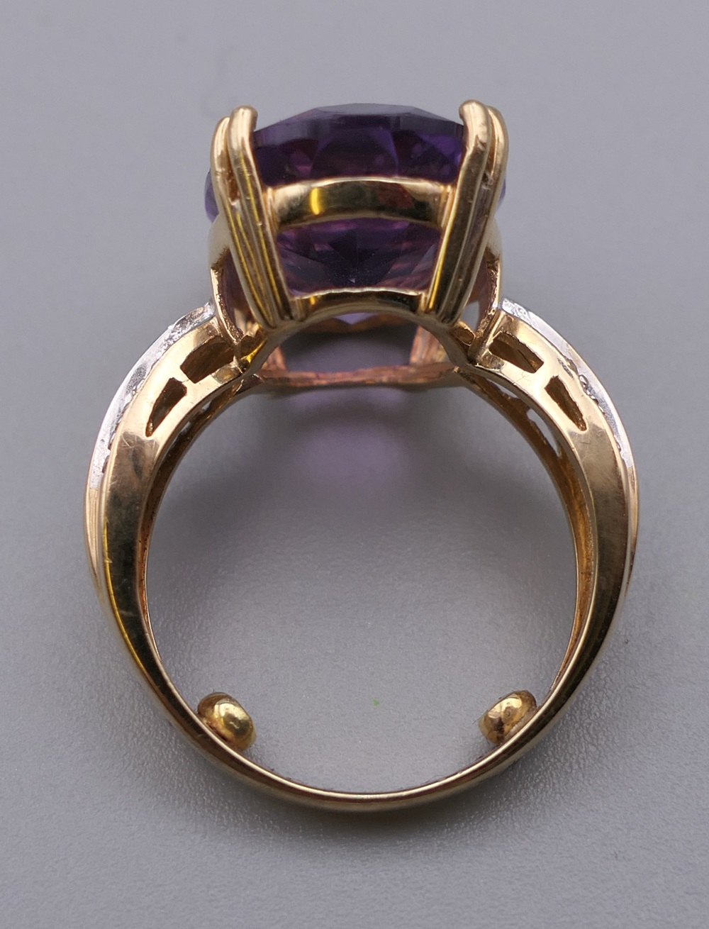 A 9 ct gold, amethyst and diamond ring. Ring size L/M. - Image 5 of 5