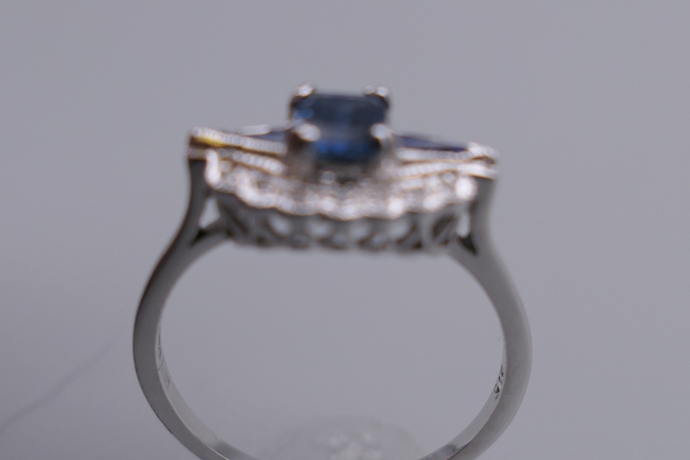 An Art Deco style 9 ct white gold sapphire and diamond ring. Ring size N/O. - Image 7 of 10