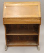 An early 20th century oak hall bureau. 76 cm wide.