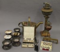 A quantity of miscellaneous metalwares.