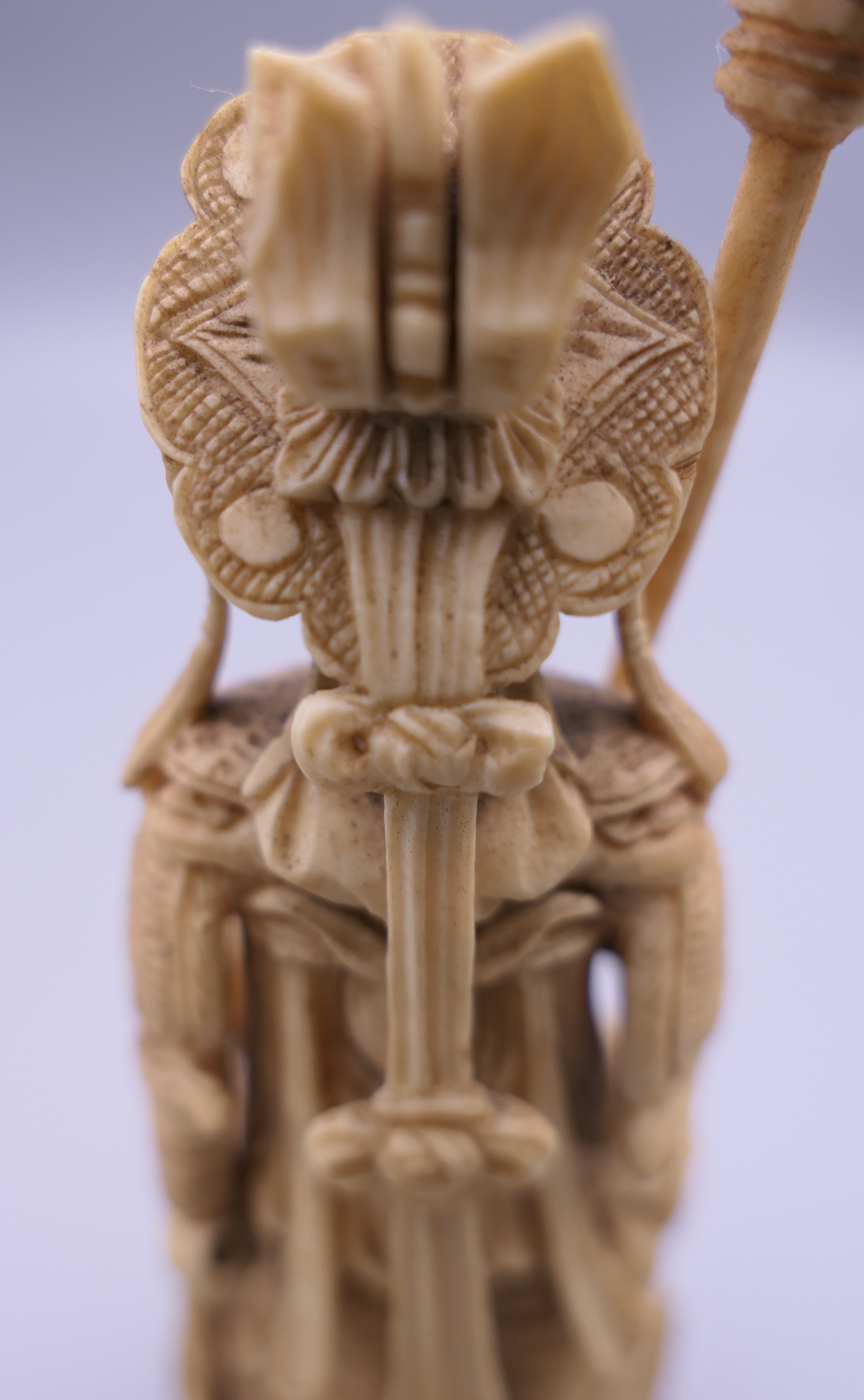 A 19th century Chinese ivory figure, probably a chess piece. 11.5 cm high. - Image 8 of 8