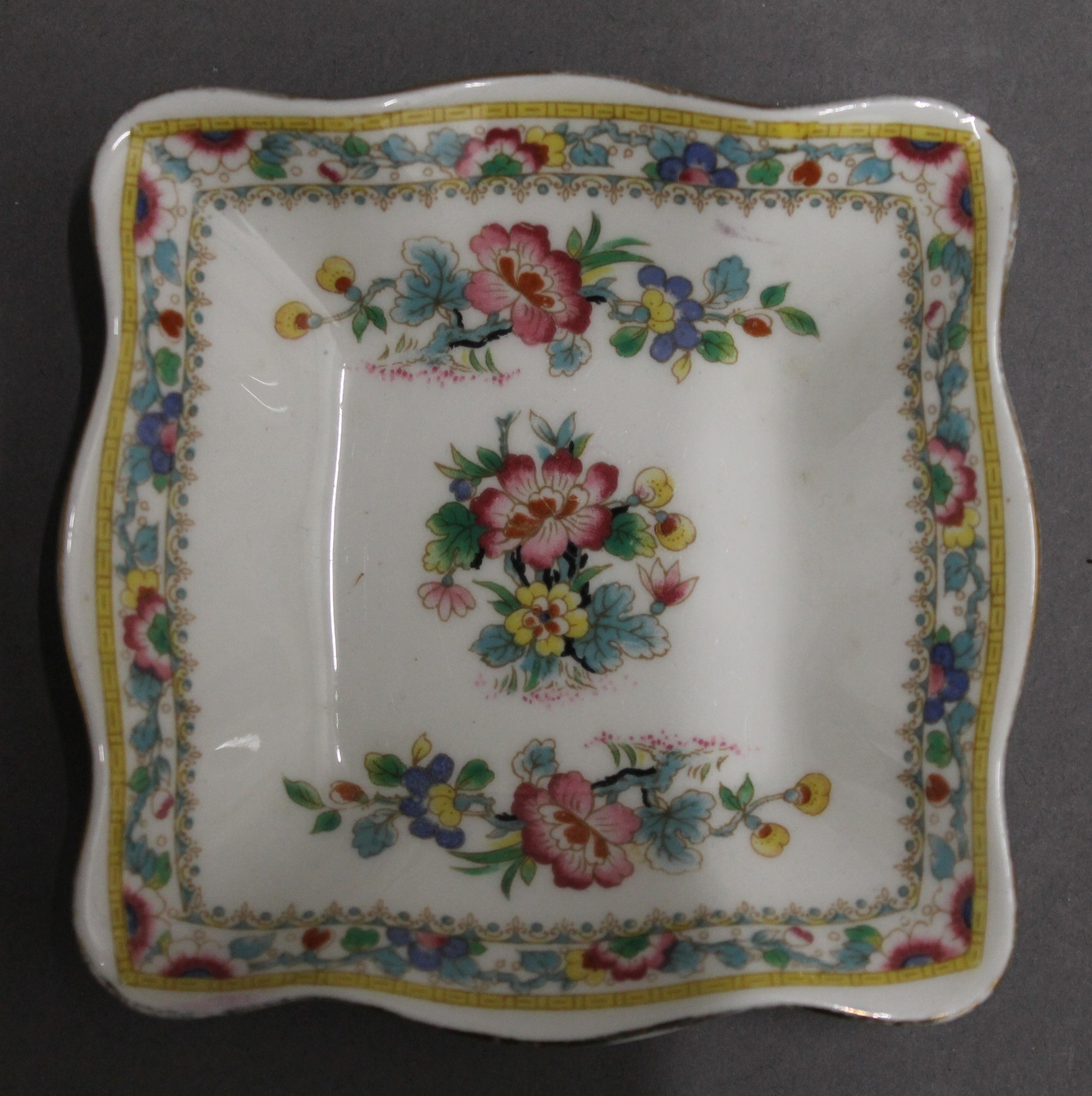 A Coalport Ming Rose porcelain tea set and various dinner wares. - Image 7 of 19