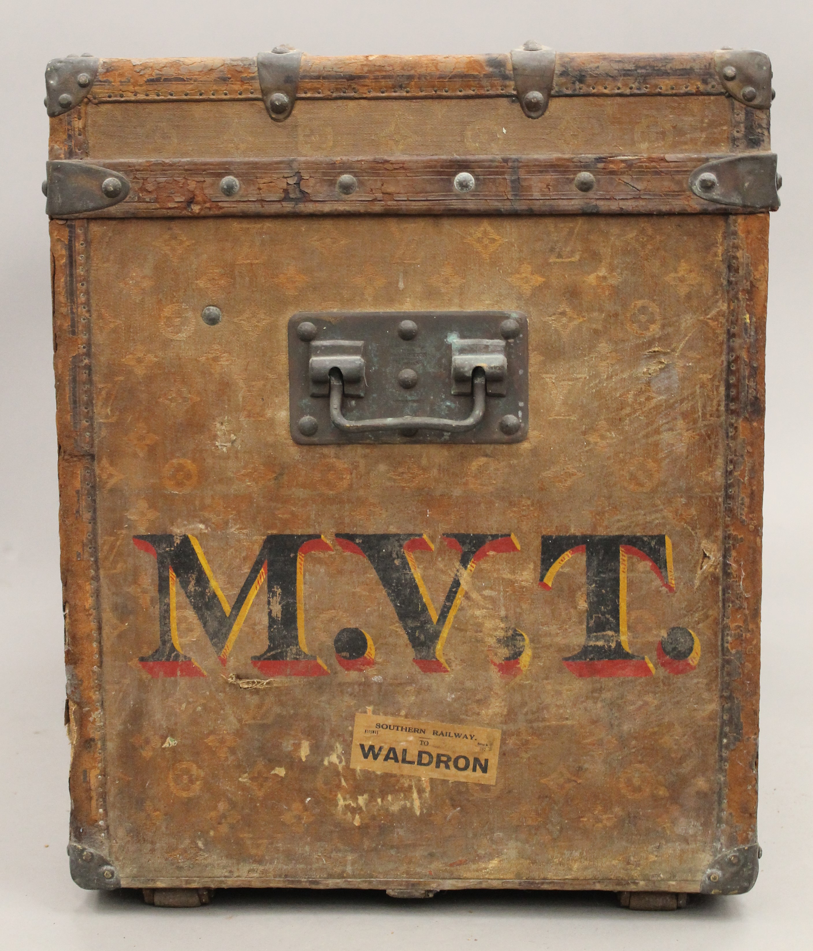 A vintage Louis Vuitton trunk. 75.5 cm wide. - Image 4 of 10