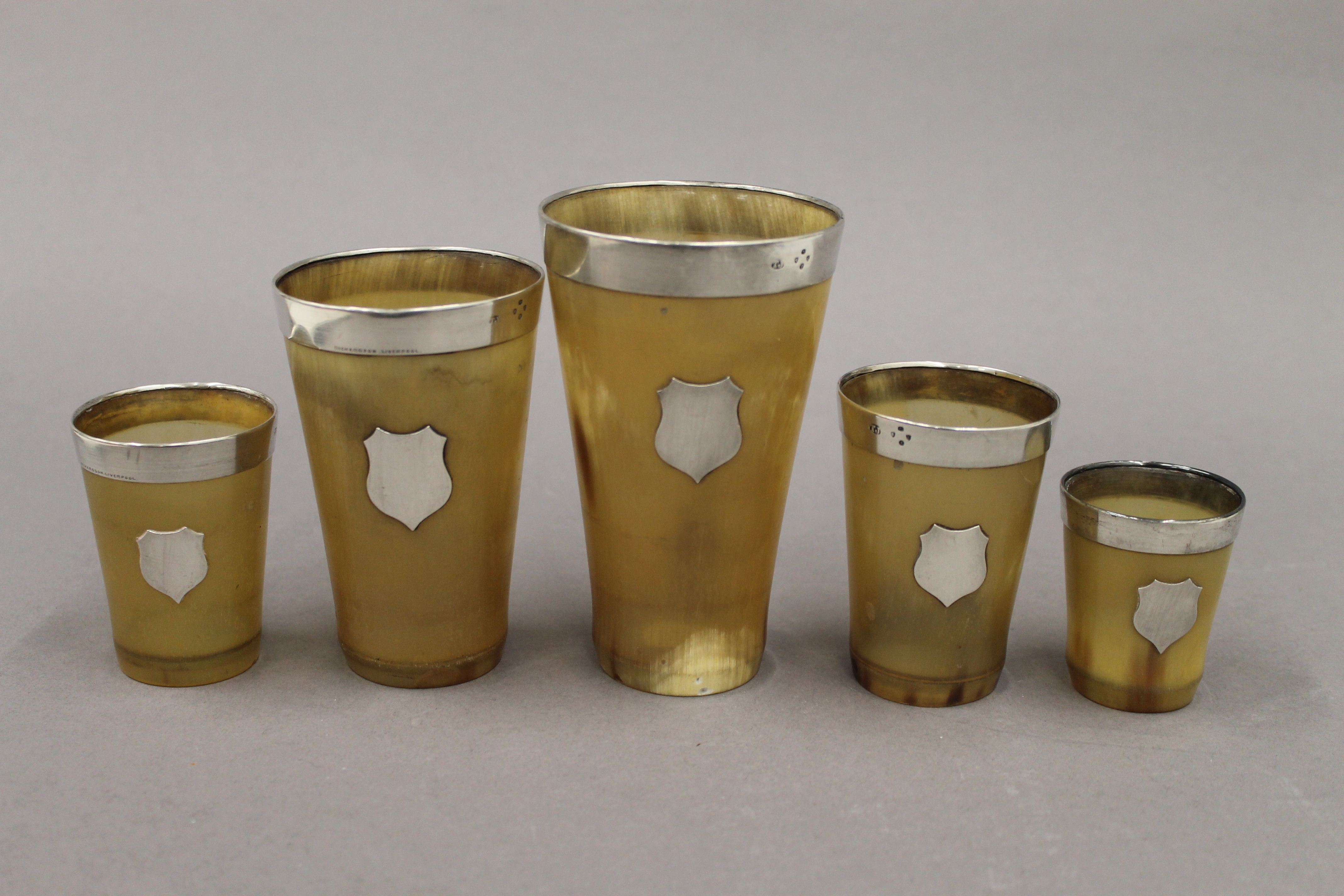 Five silver mounted horn beakers. The largest 12.5 cm high. - Image 6 of 10