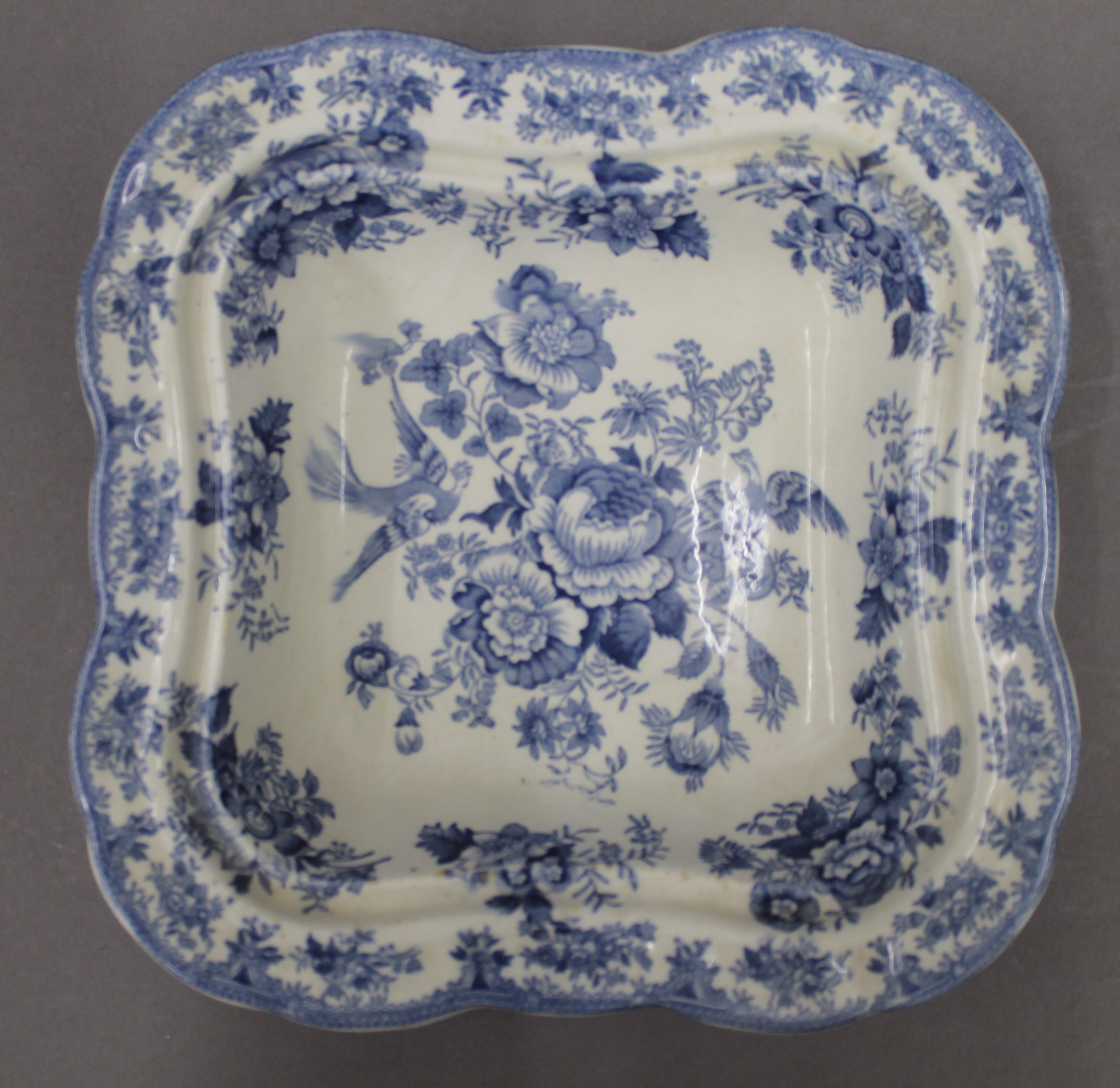 A Coalport Ming Rose porcelain tea set and various dinner wares. - Image 15 of 19