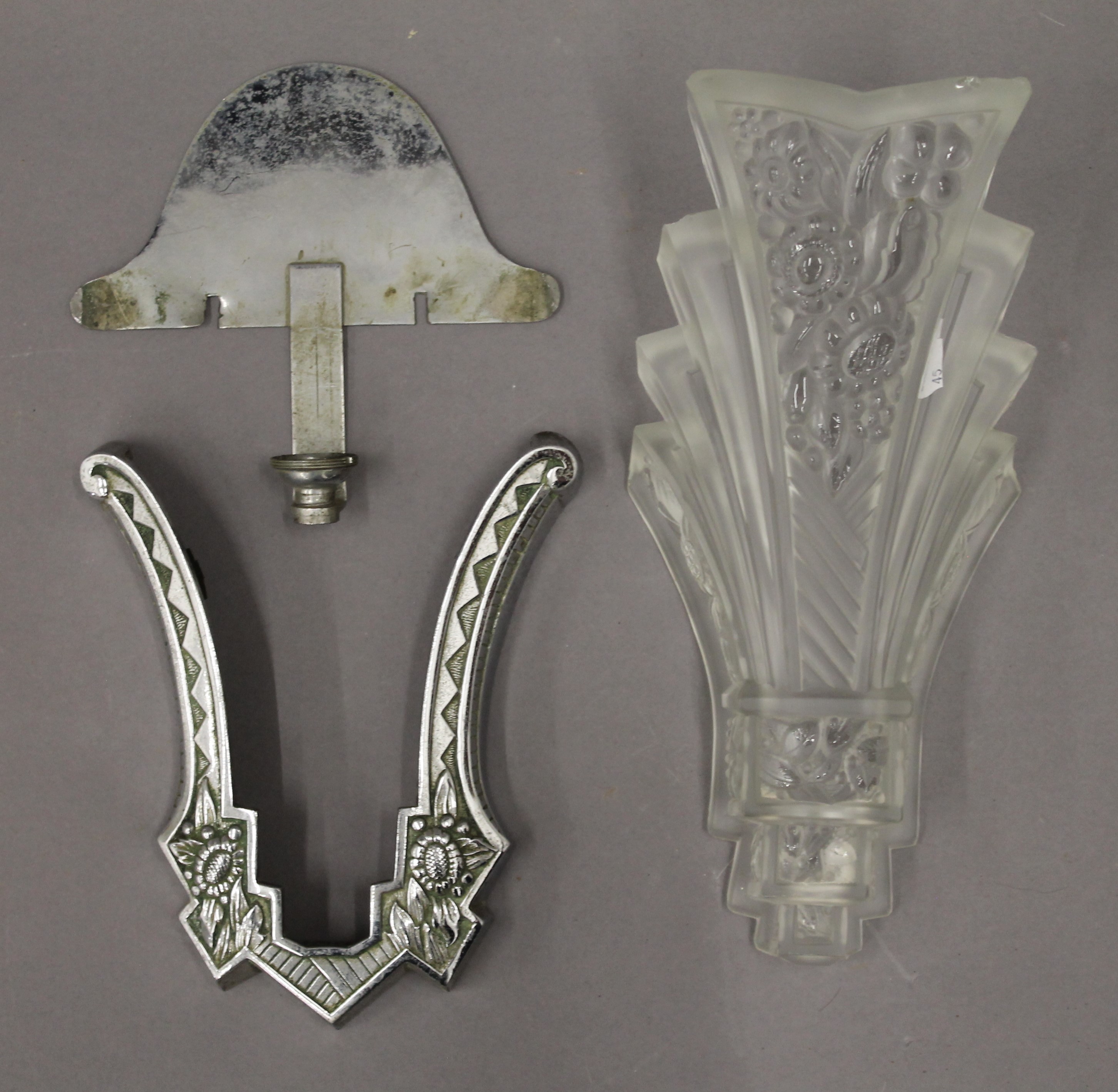 Two Art Deco glass and chrome wall lights. Each approximately 30 cm high. - Image 3 of 3