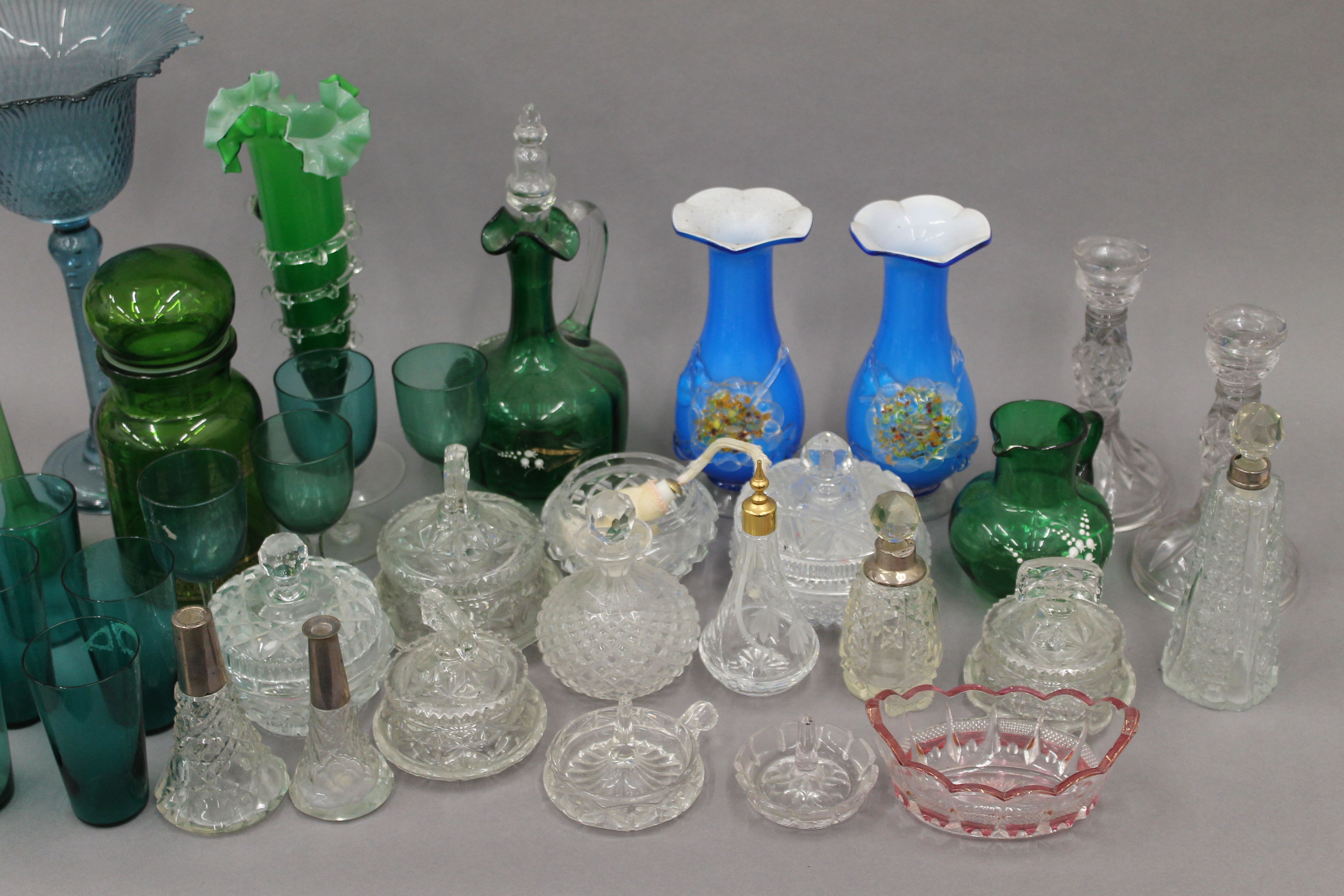 A quantity of coloured and clear glassware. - Image 3 of 3