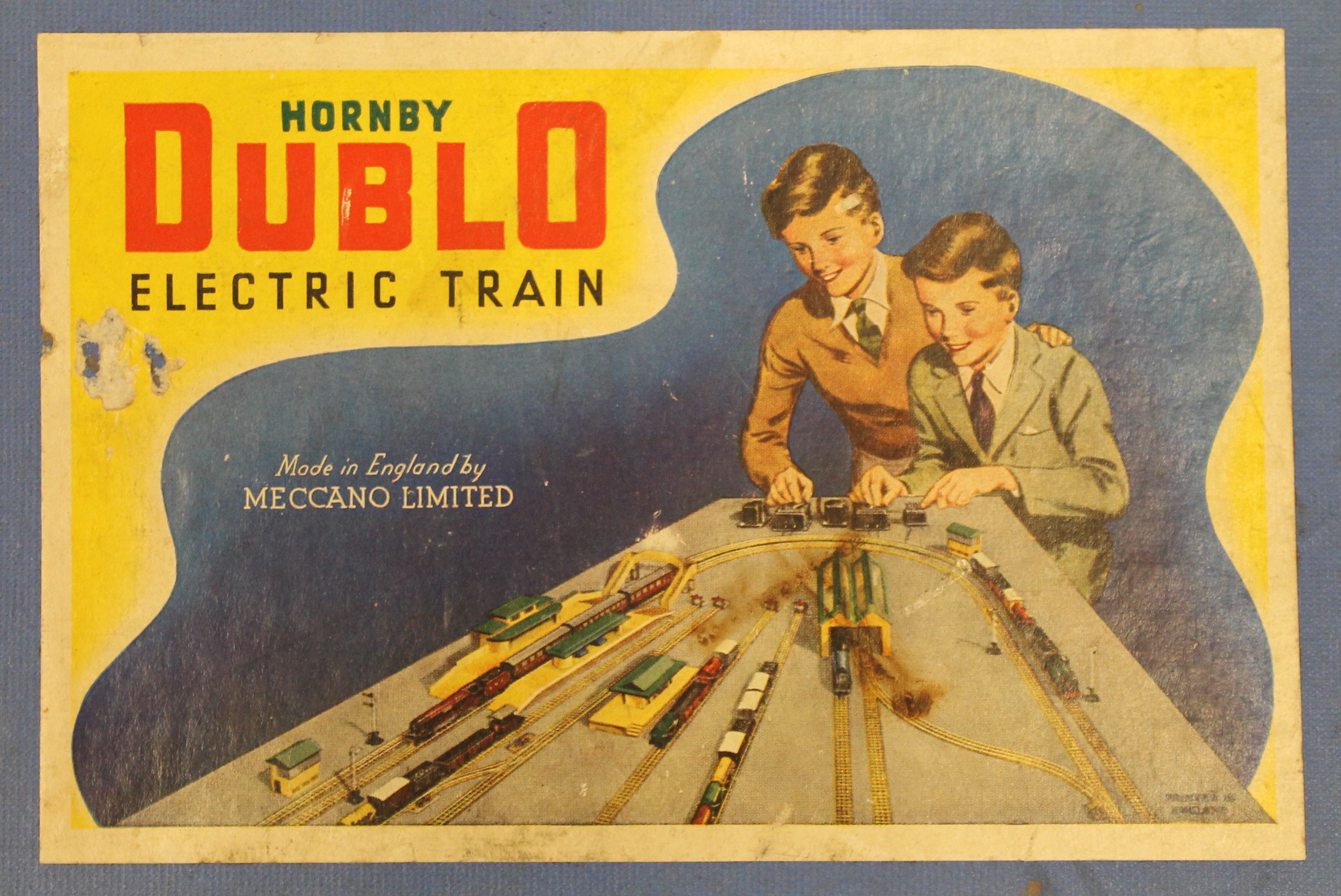 A vintage Hornby Dublo part train set. - Image 2 of 3