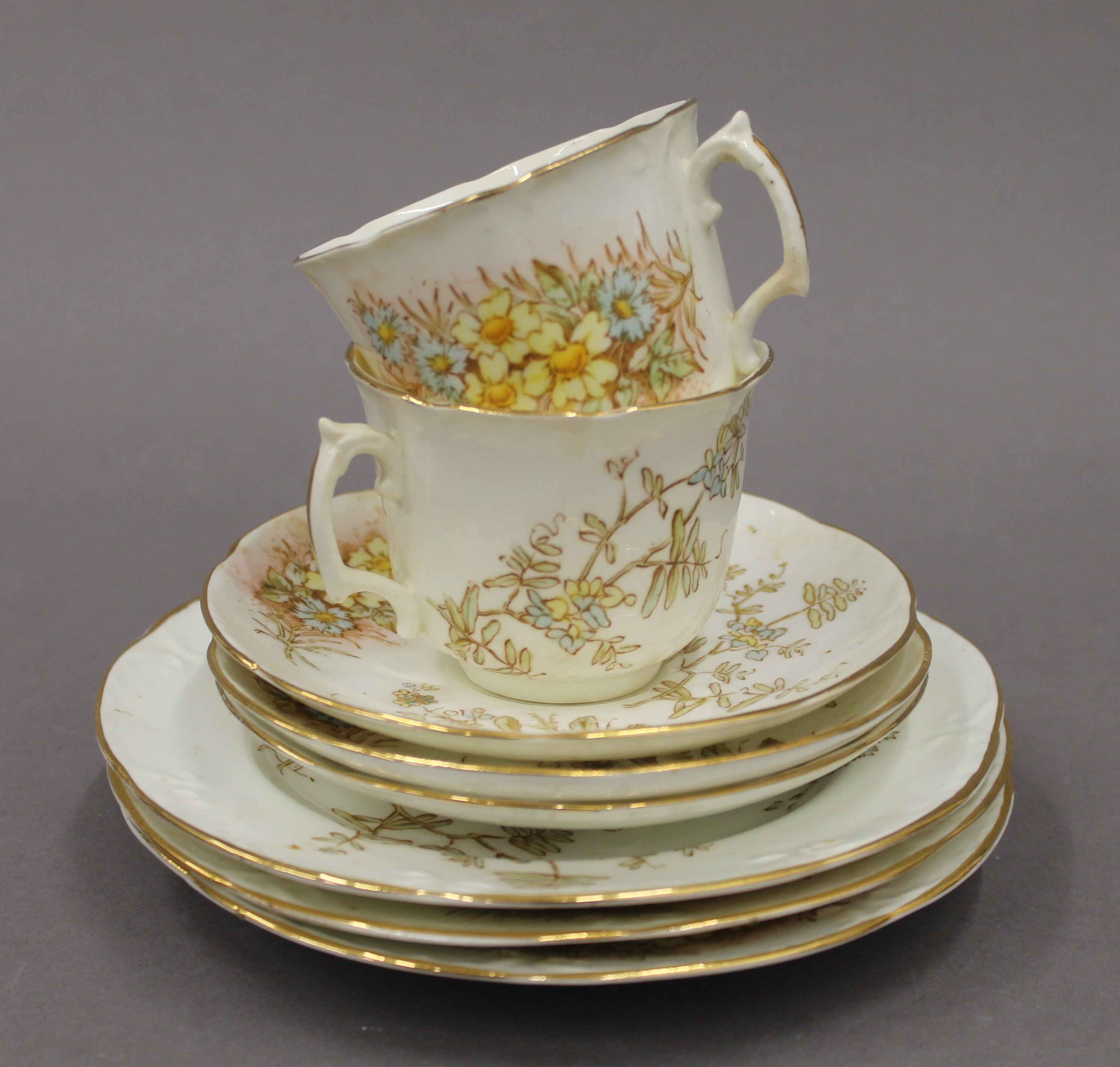 A Coalport Ming Rose porcelain tea set and various dinner wares. - Image 12 of 19