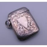 A silver vesta case. 3 cm wide.