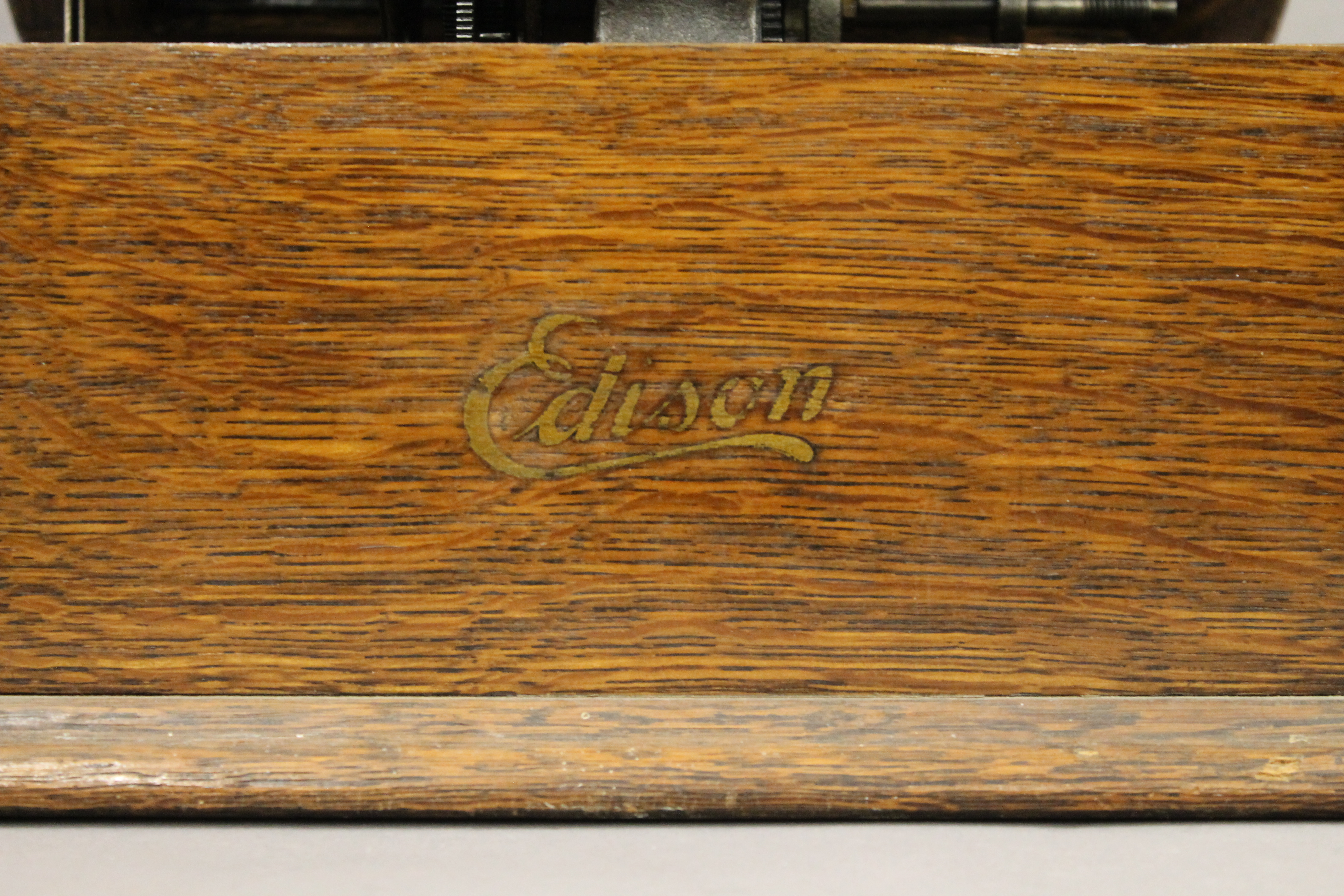 A Thomas A Edison oak cased phonograph with horn; together with a selection of phonograph rolls. 32. - Image 6 of 6