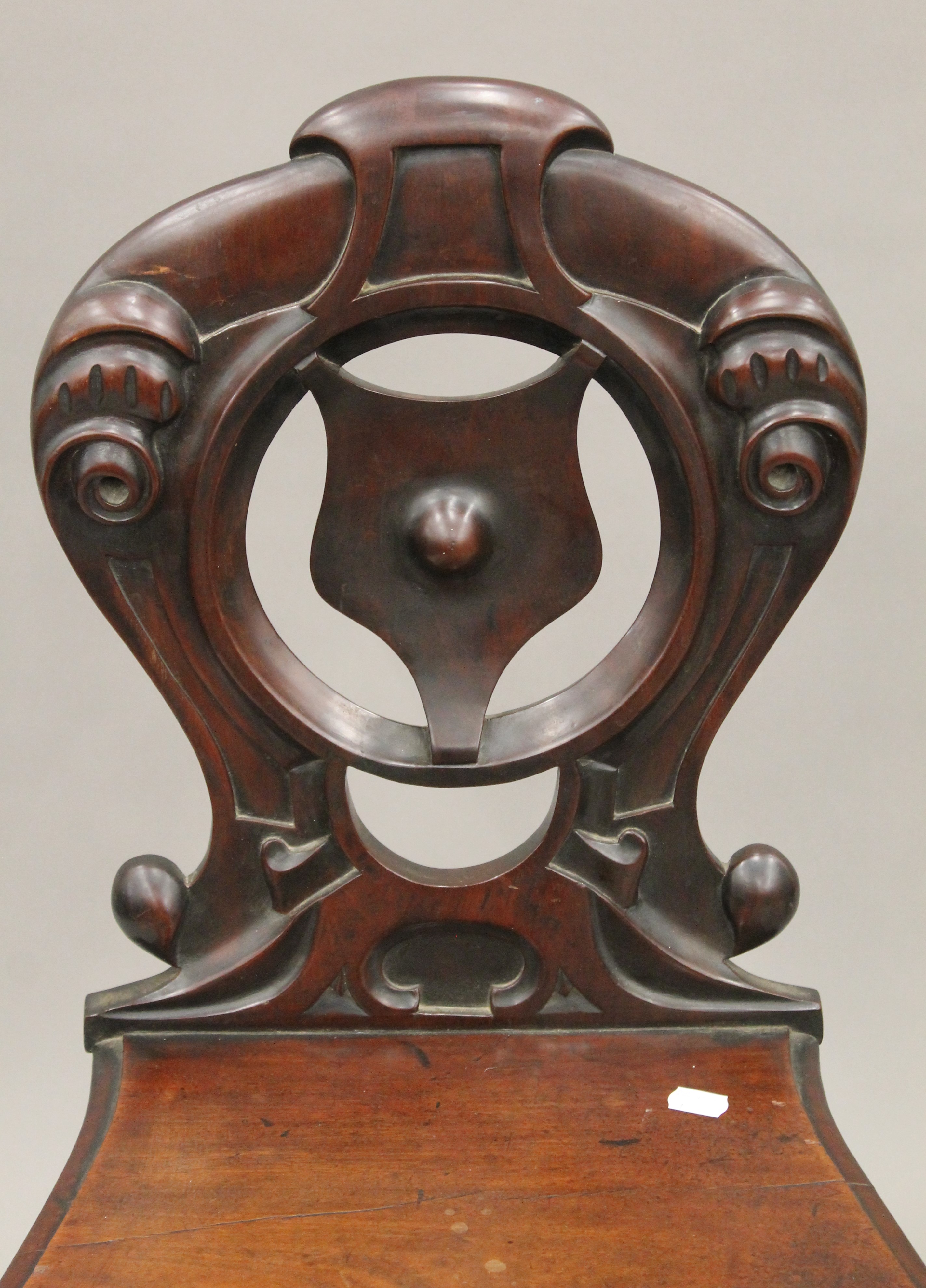 A pair of Victorian mahogany hall chairs. 43.5 cm wide. - Image 3 of 5