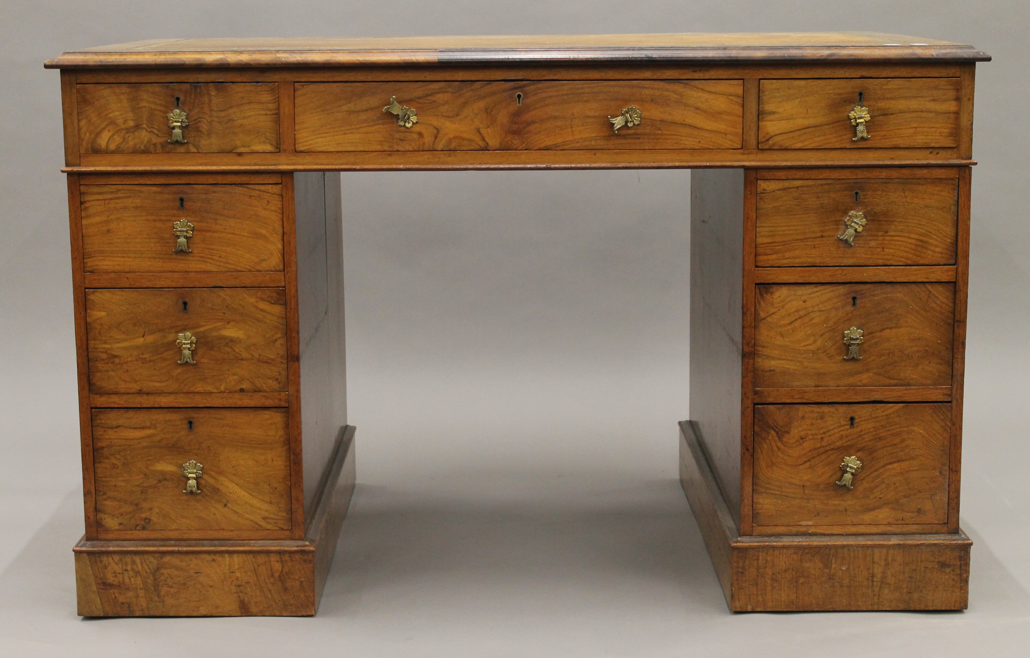 A Victorian walnut pedestal desk. 113.5 cm wide. - Image 2 of 5