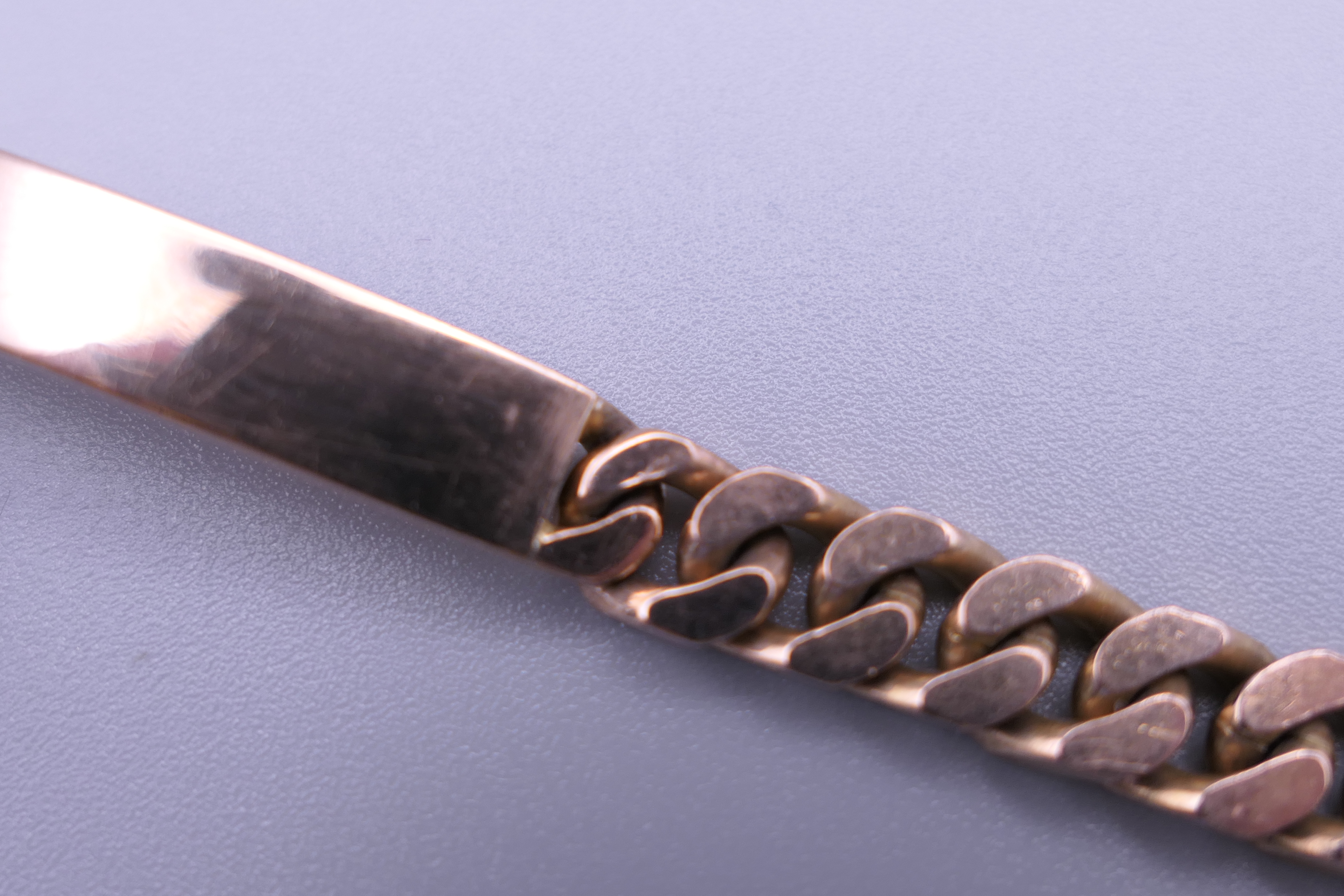 A 9 ct rose gold ID bracelet. 16 grammes. 18.5 cm long. - Image 4 of 5