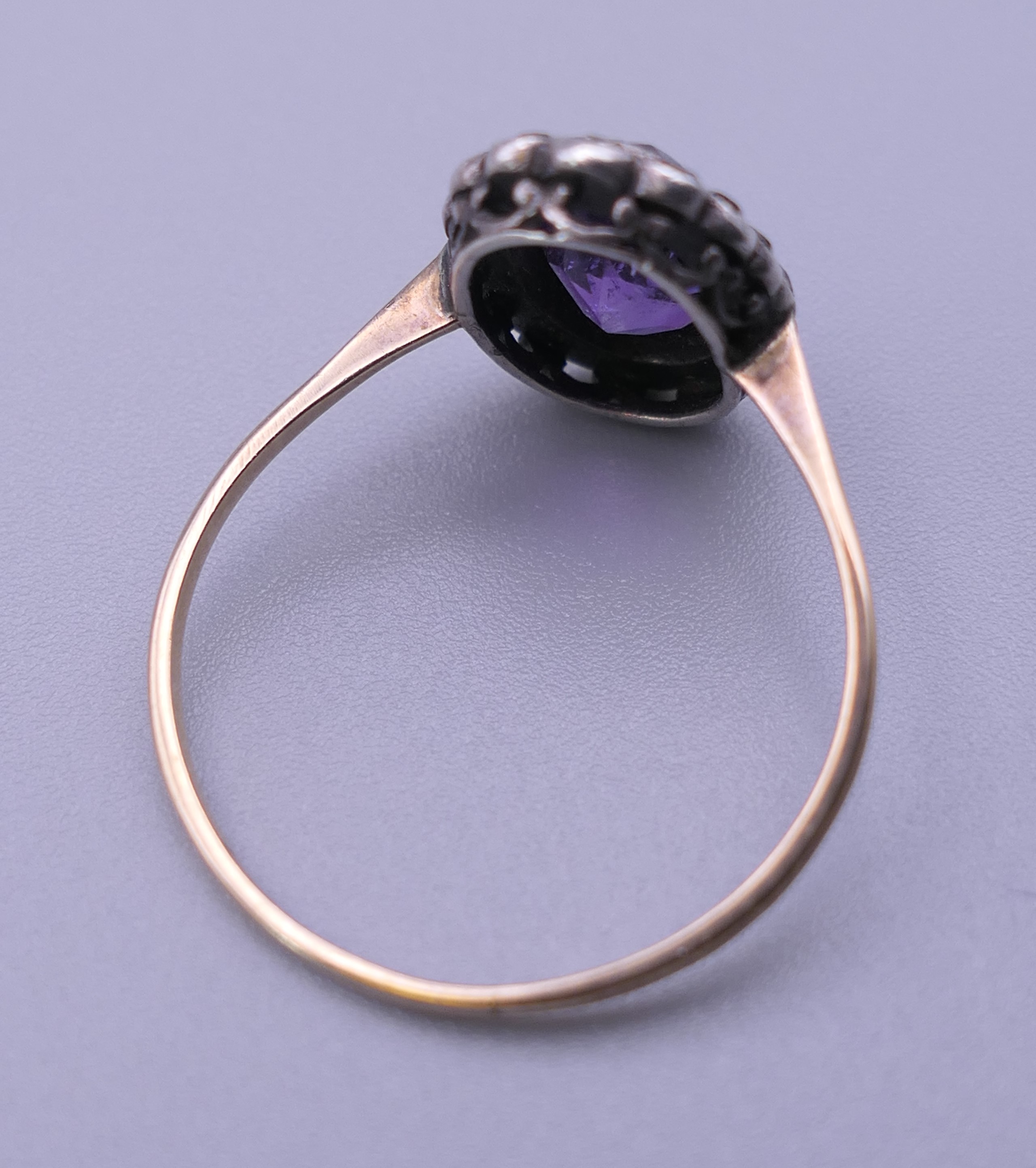 An amethyst set gold ring, together with a dress necklace and a pair of clip on earrings. - Image 4 of 13