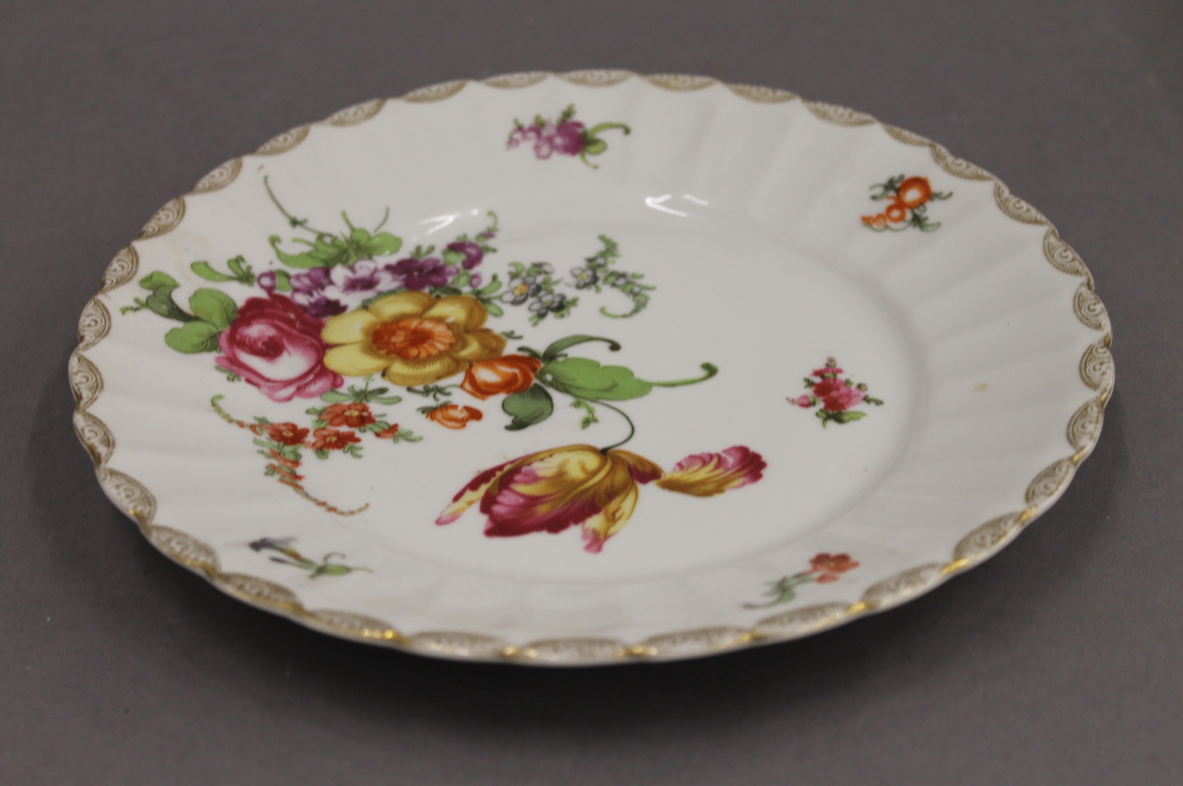 A quantity of Copenhagen porcelain florally decorated plates and dishes. - Image 14 of 18