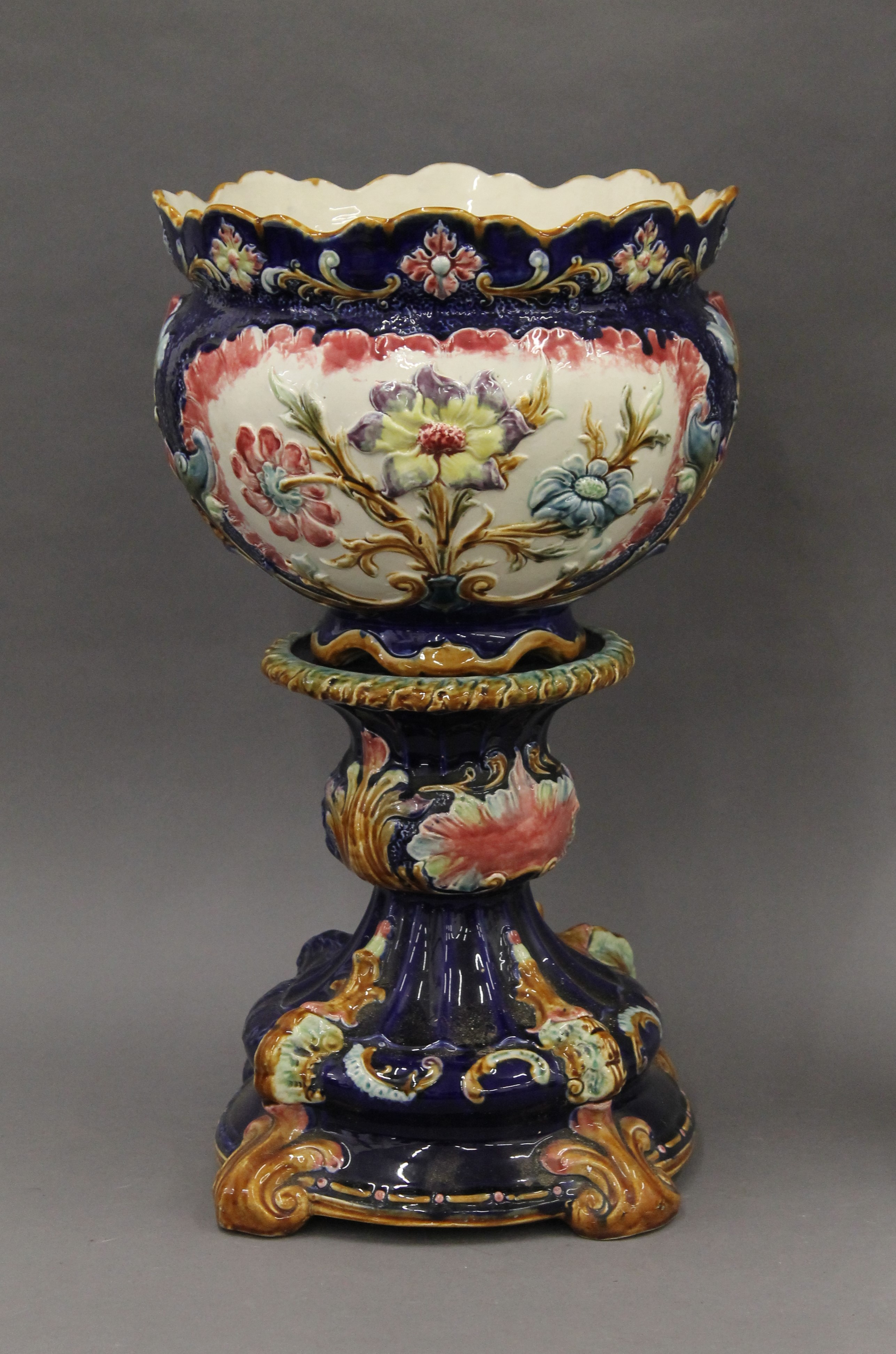 Two porcelain jardiniere's on stands. The largest 93 cm high overall. - Image 2 of 9