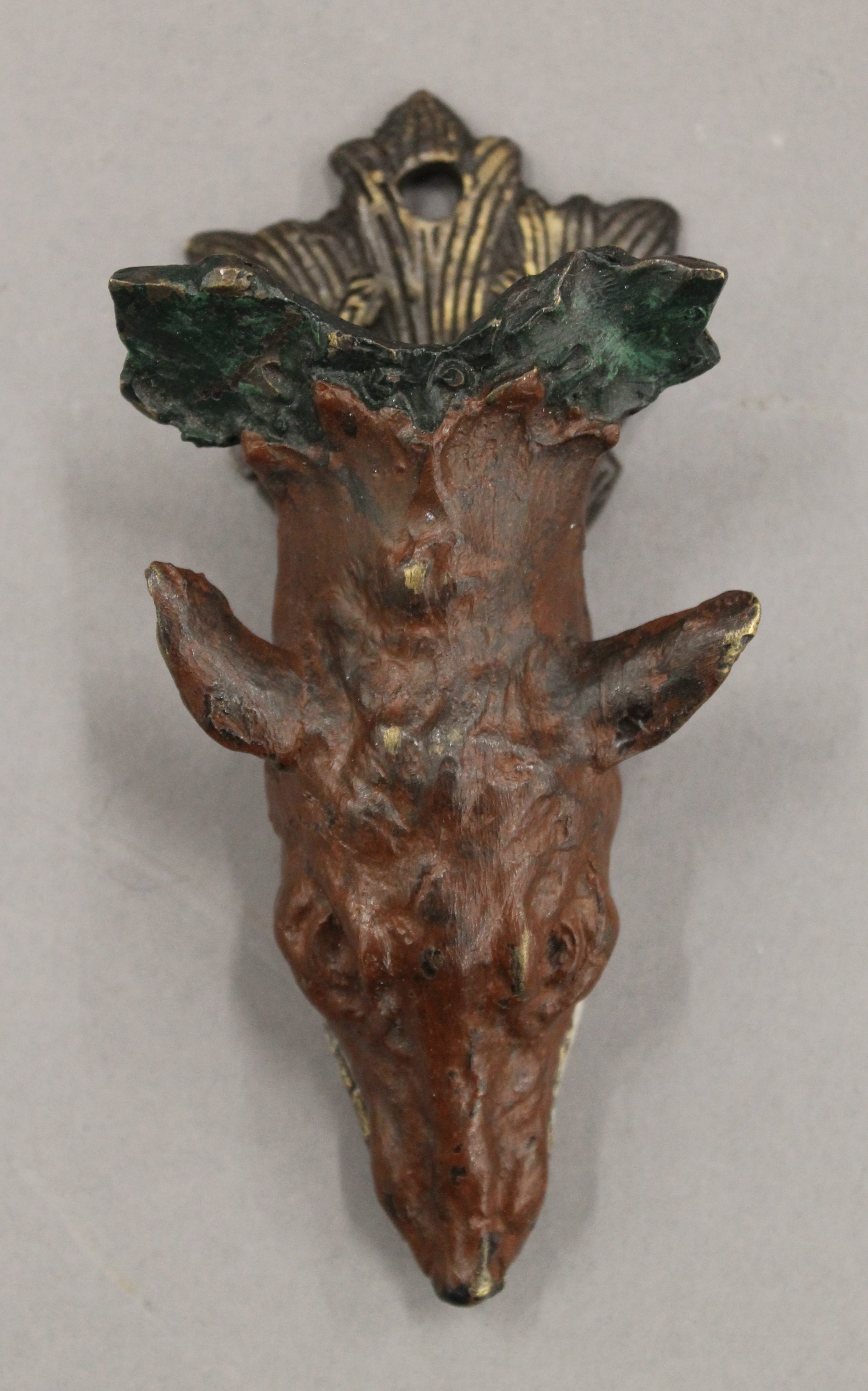 A bronze fox mask letter clip. 14.5 cm long. - Image 3 of 4