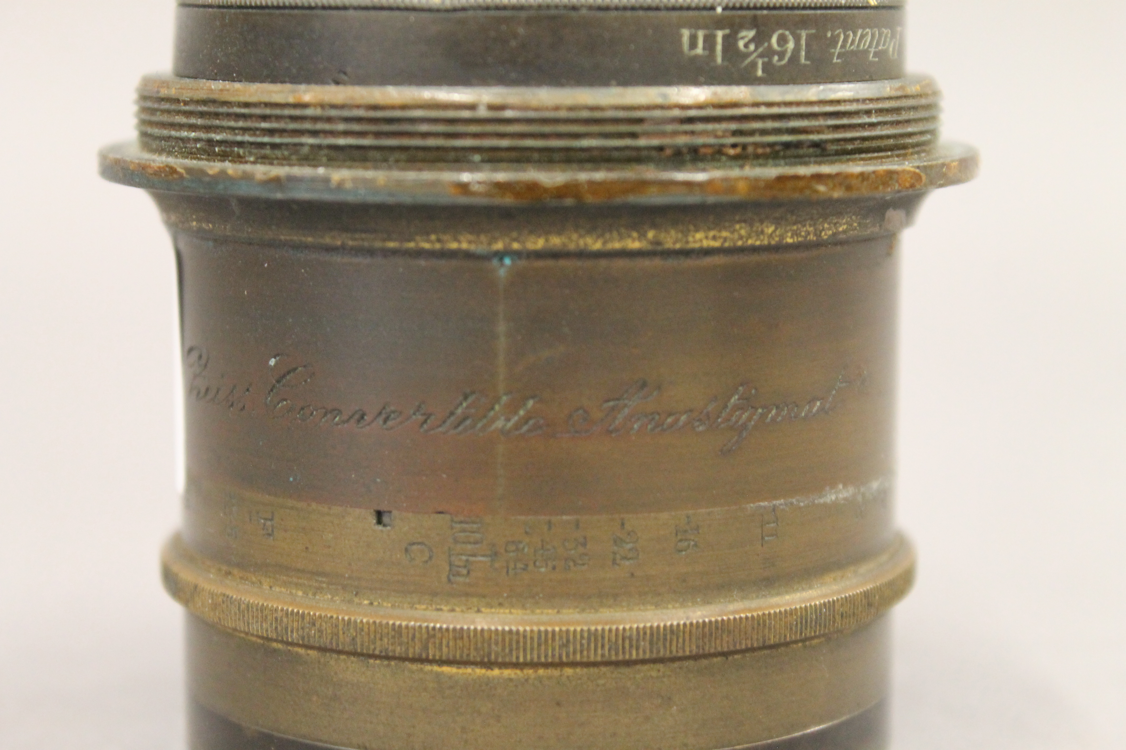 A Zeiss patent 16.5 in convertible anastigment by Ross camera lens. 6.5 cm high. - Image 4 of 4