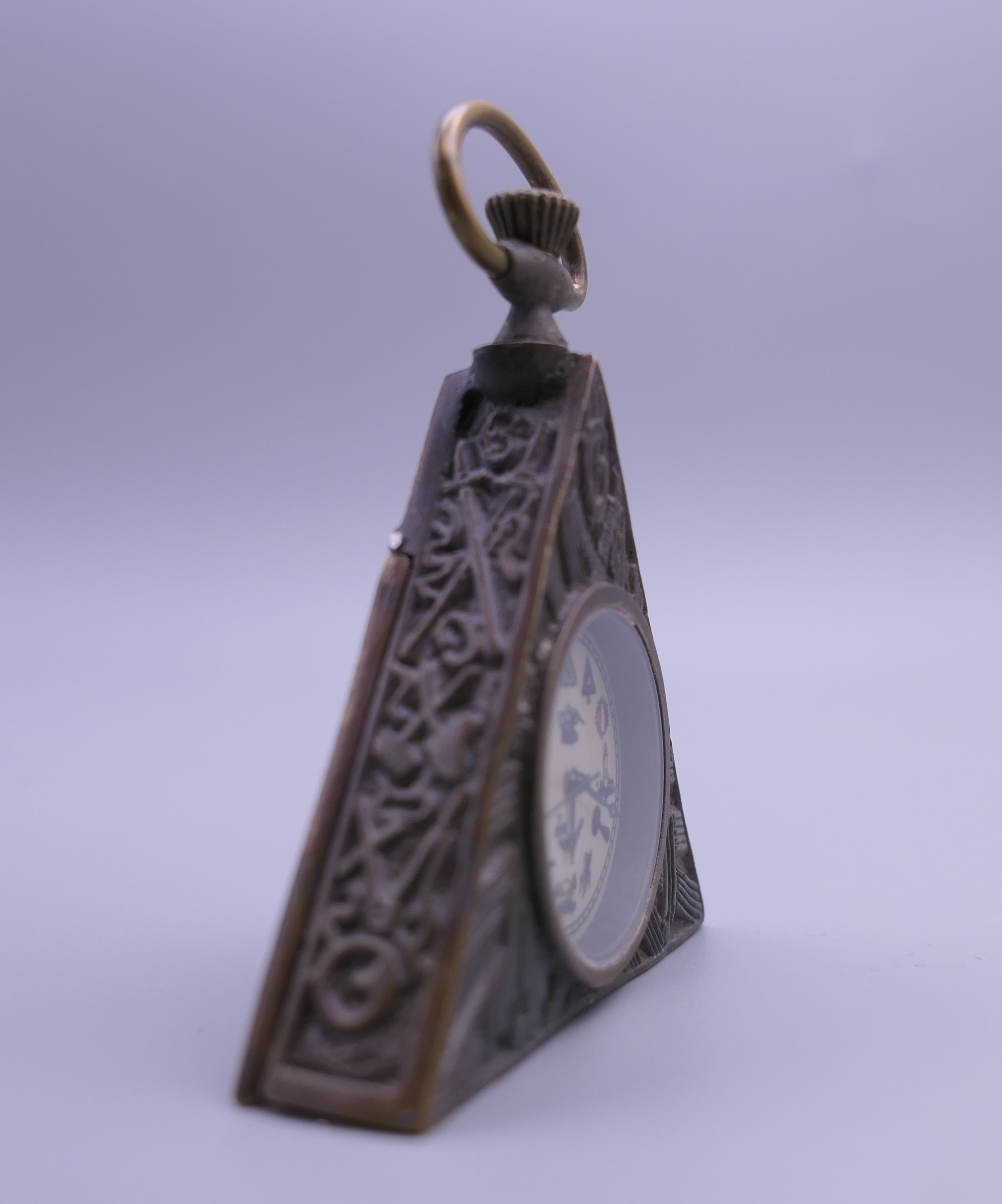 A Masonic pocket watch. 5.5 cm wide. - Image 2 of 3