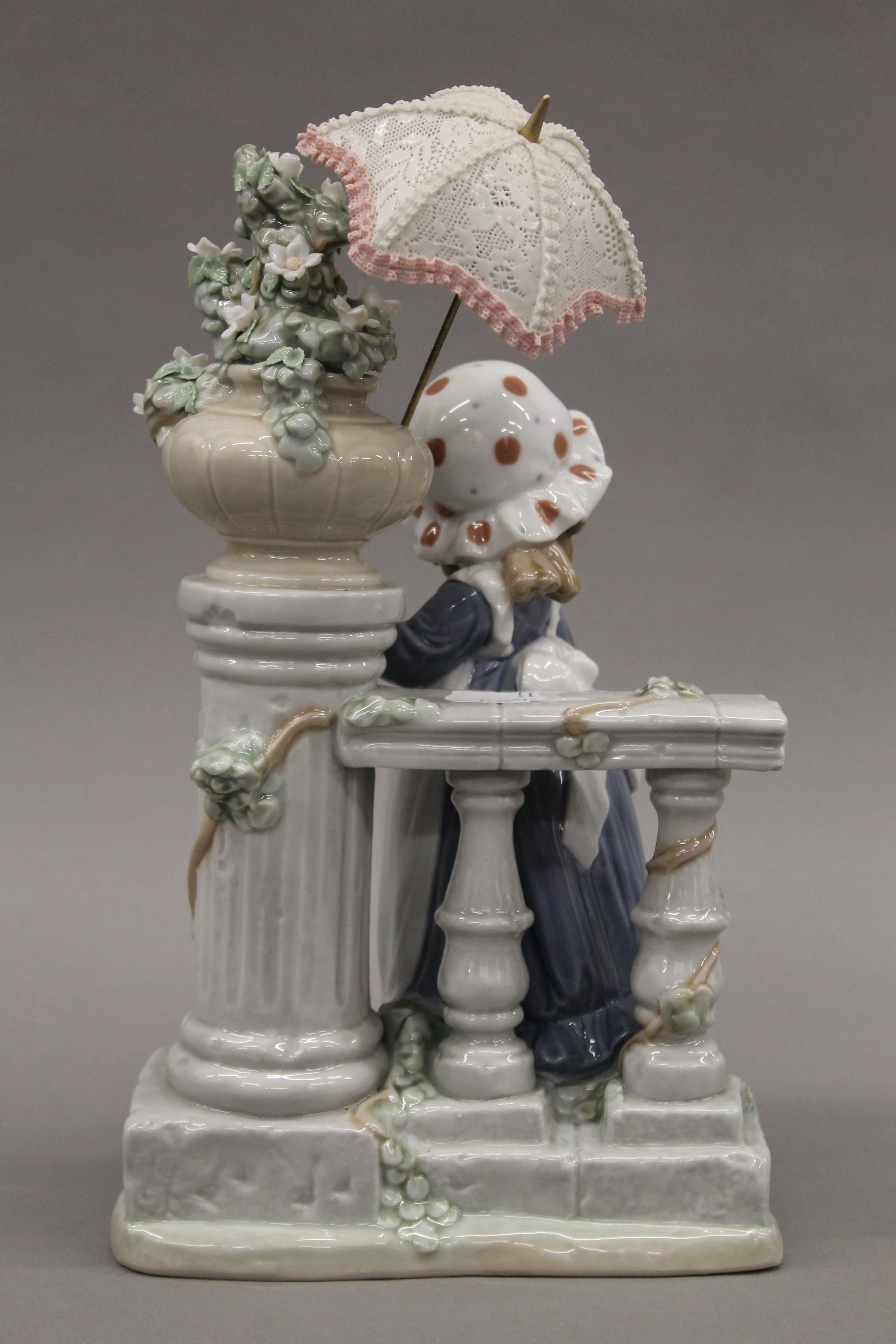A Lladro figurine. 30 cm high. - Image 4 of 5