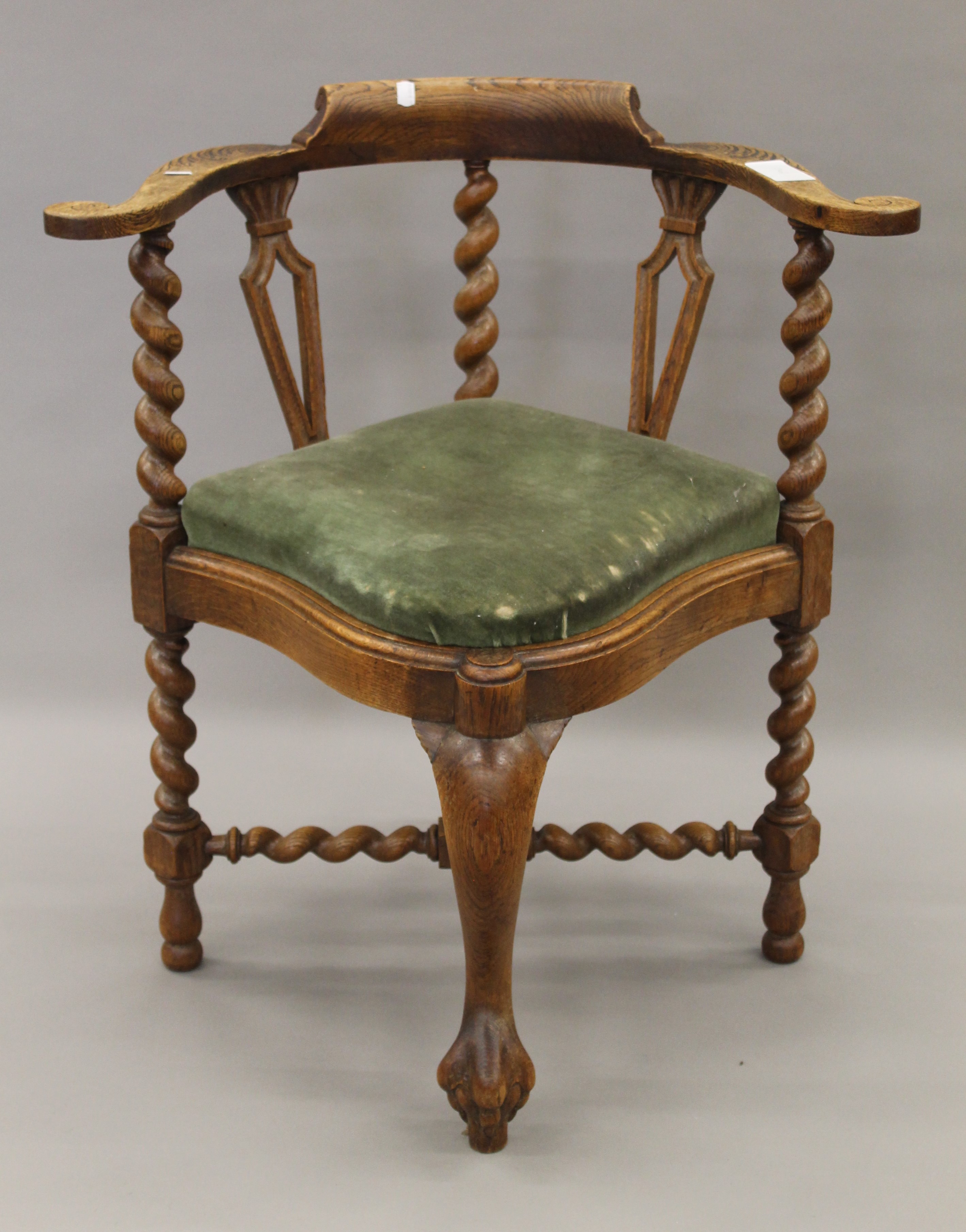 A Victorian oak barley twist corner chair. 73 cm wide. - Image 6 of 6
