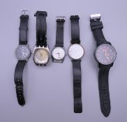 A quantity of wristwatches