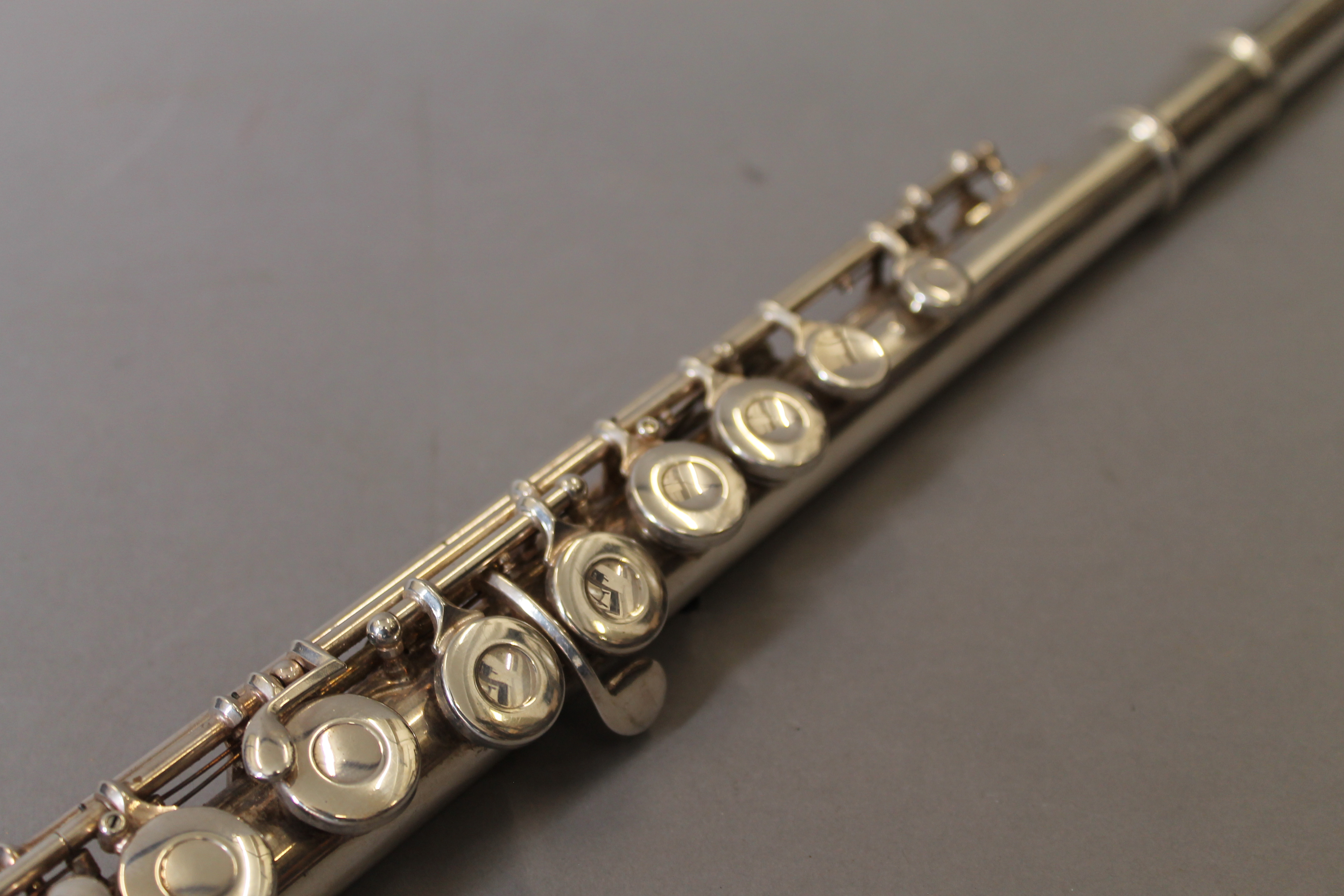 A Gemeinhadt USA silver plated flute, cased. - Image 5 of 5