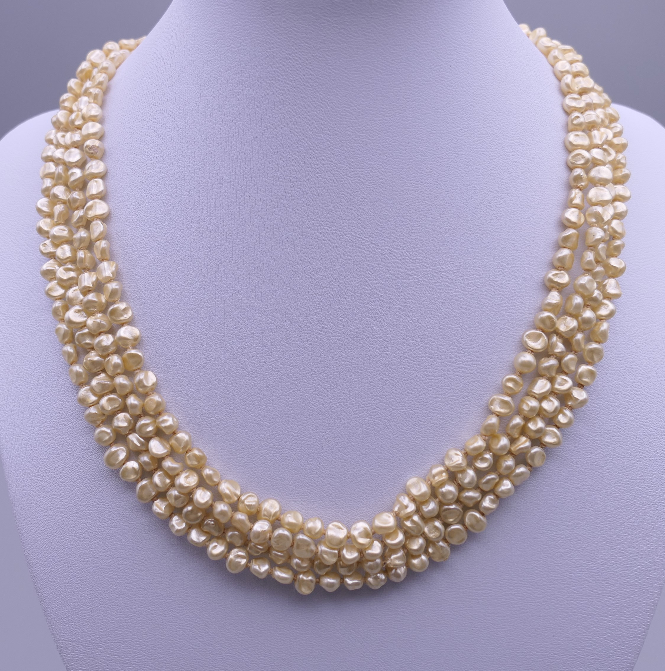 A two strand pearl necklace and a four strand pearl necklace. Each 47 cm long. - Image 4 of 9