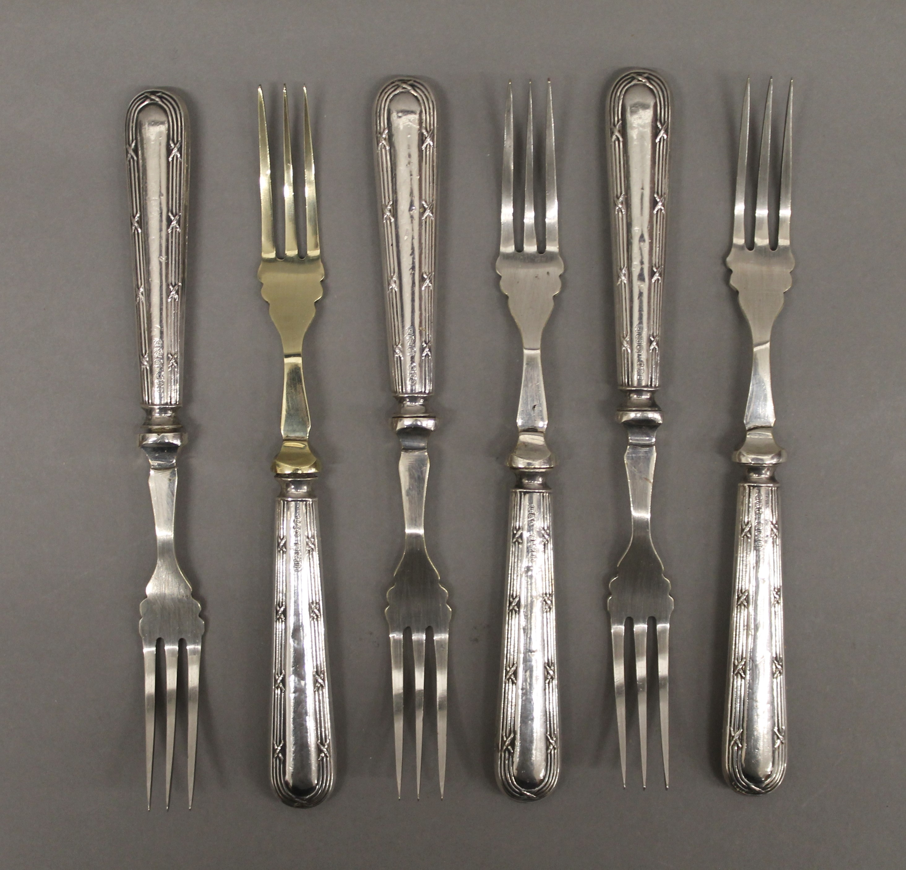 A set of twelve 925 silver handled dessert knives and forks. - Image 2 of 6