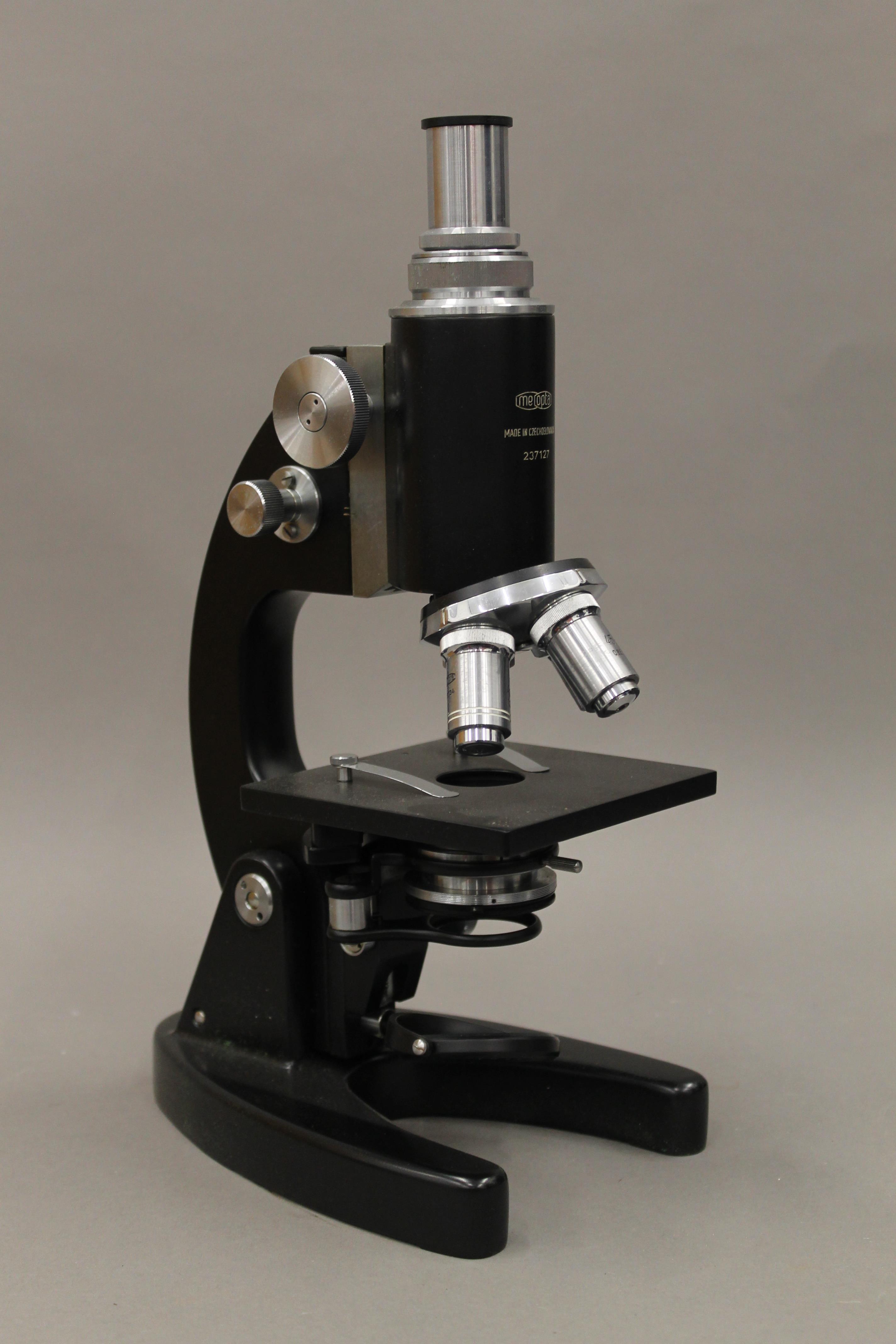 Two cased vintage microscopes. - Image 2 of 6
