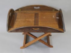 A modern mahogany butler's tray. 79 cm wide.