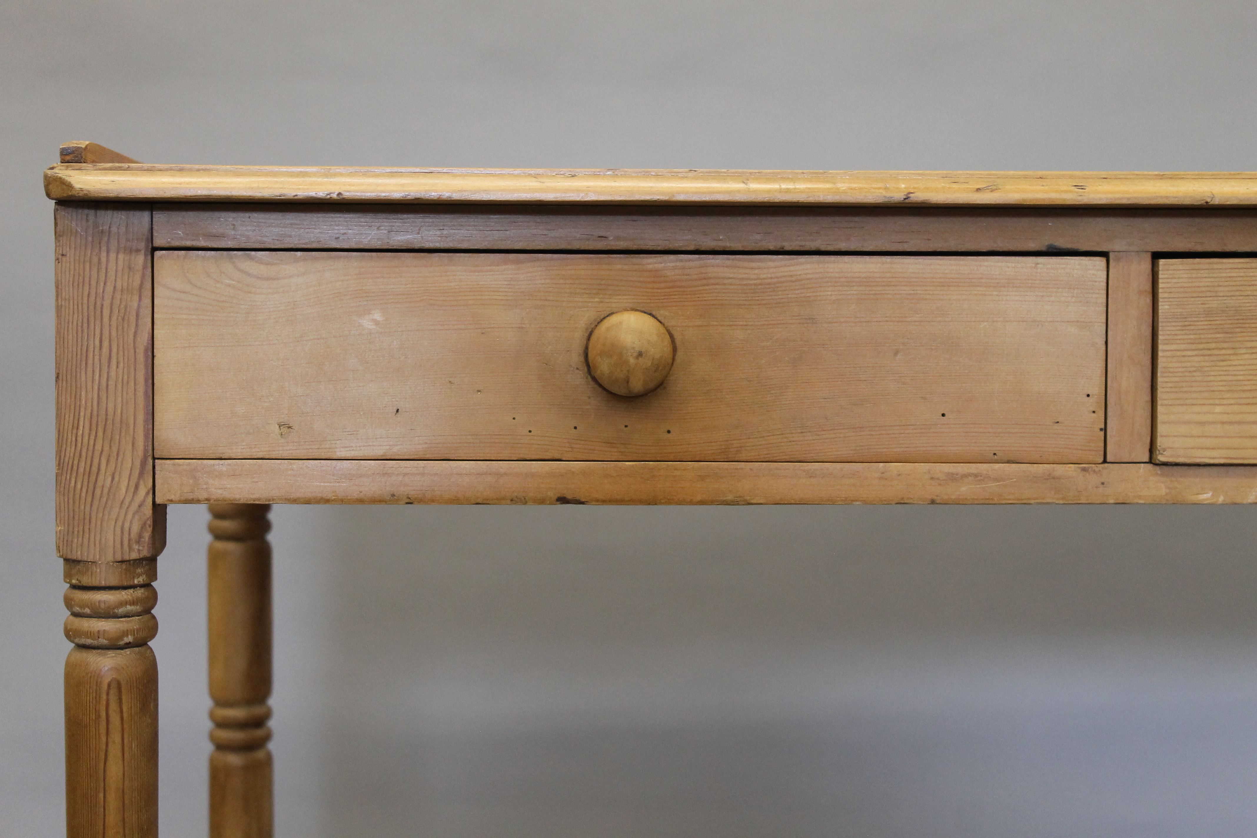 A Victorian pine washstand. 91 cm wide. - Image 5 of 7