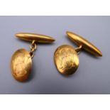 A pair of 18 ct gold cufflinks. 8.5 grammes.