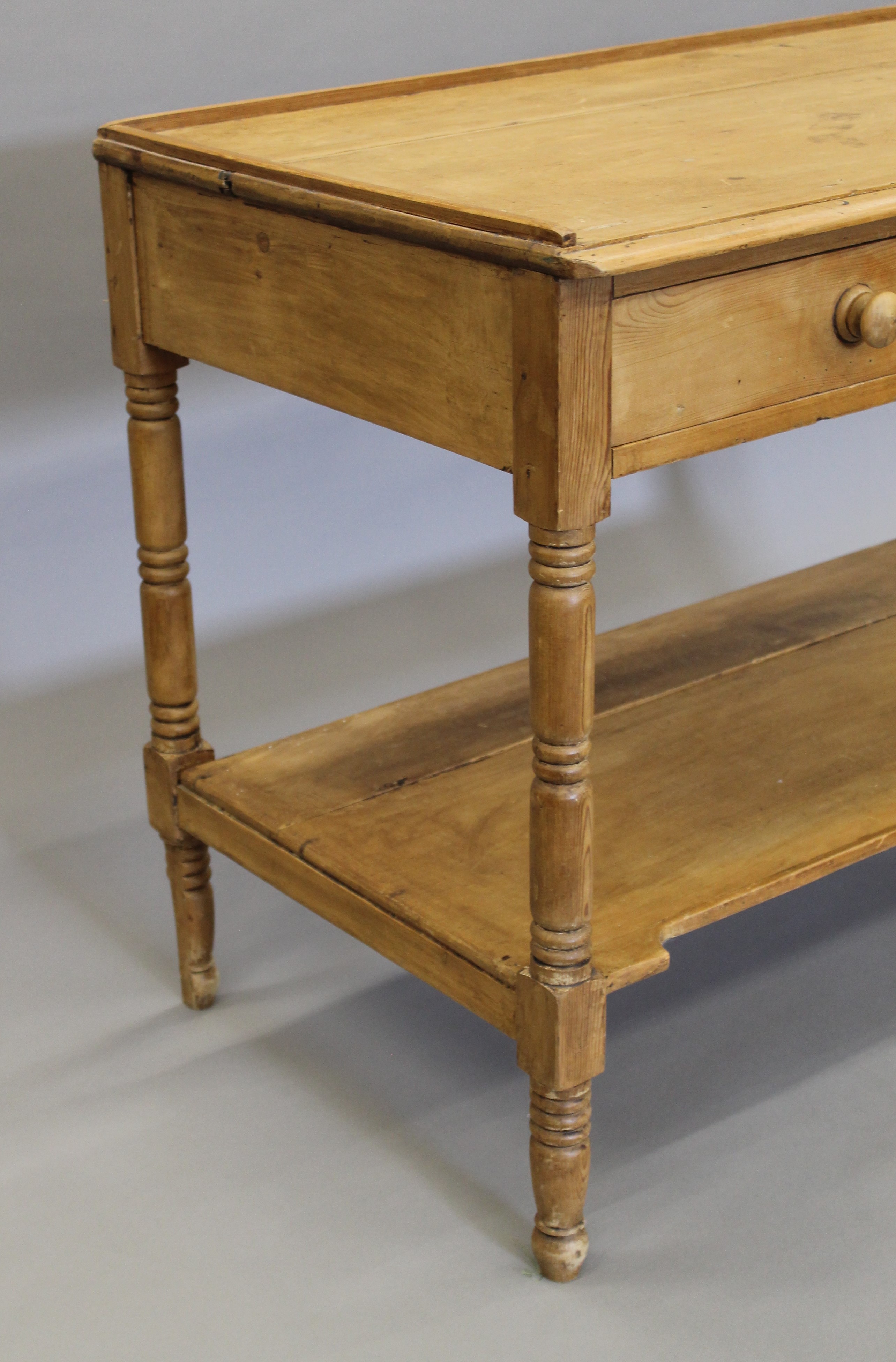 A Victorian pine washstand. 91 cm wide. - Image 4 of 7
