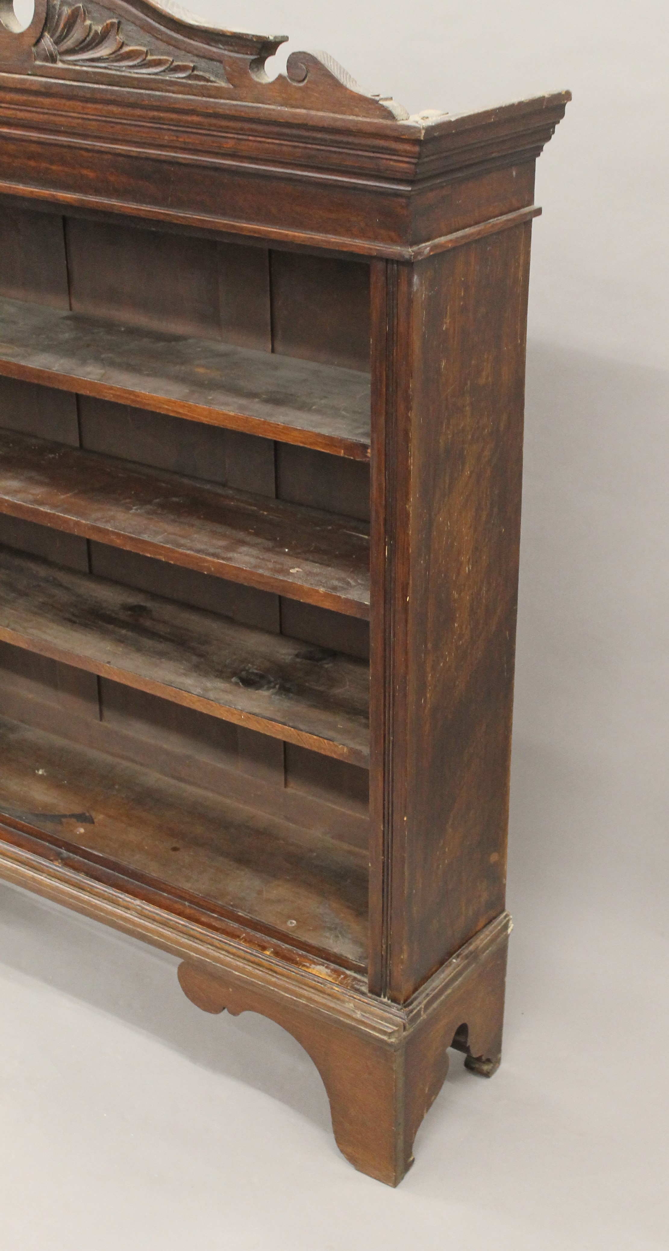 A Victorian oak open bookcase. 120 cm wide. - Image 3 of 4