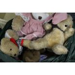 A large quantity of teddy bears, etc.