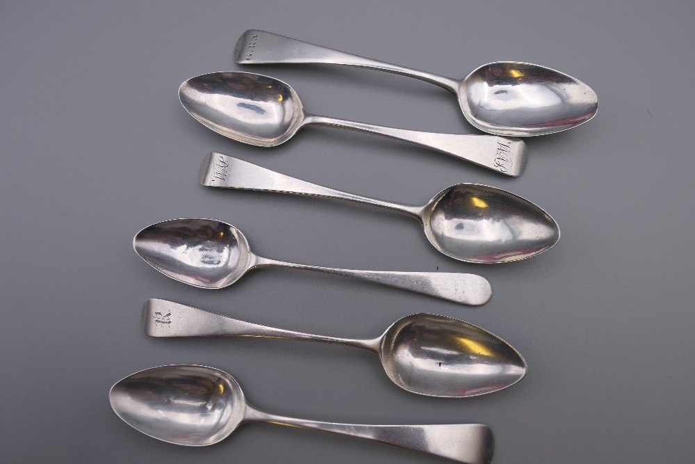 Six Old English pattern teaspoons by George Wintle of London (1801-1819). 72.4 grammes. - Image 2 of 4