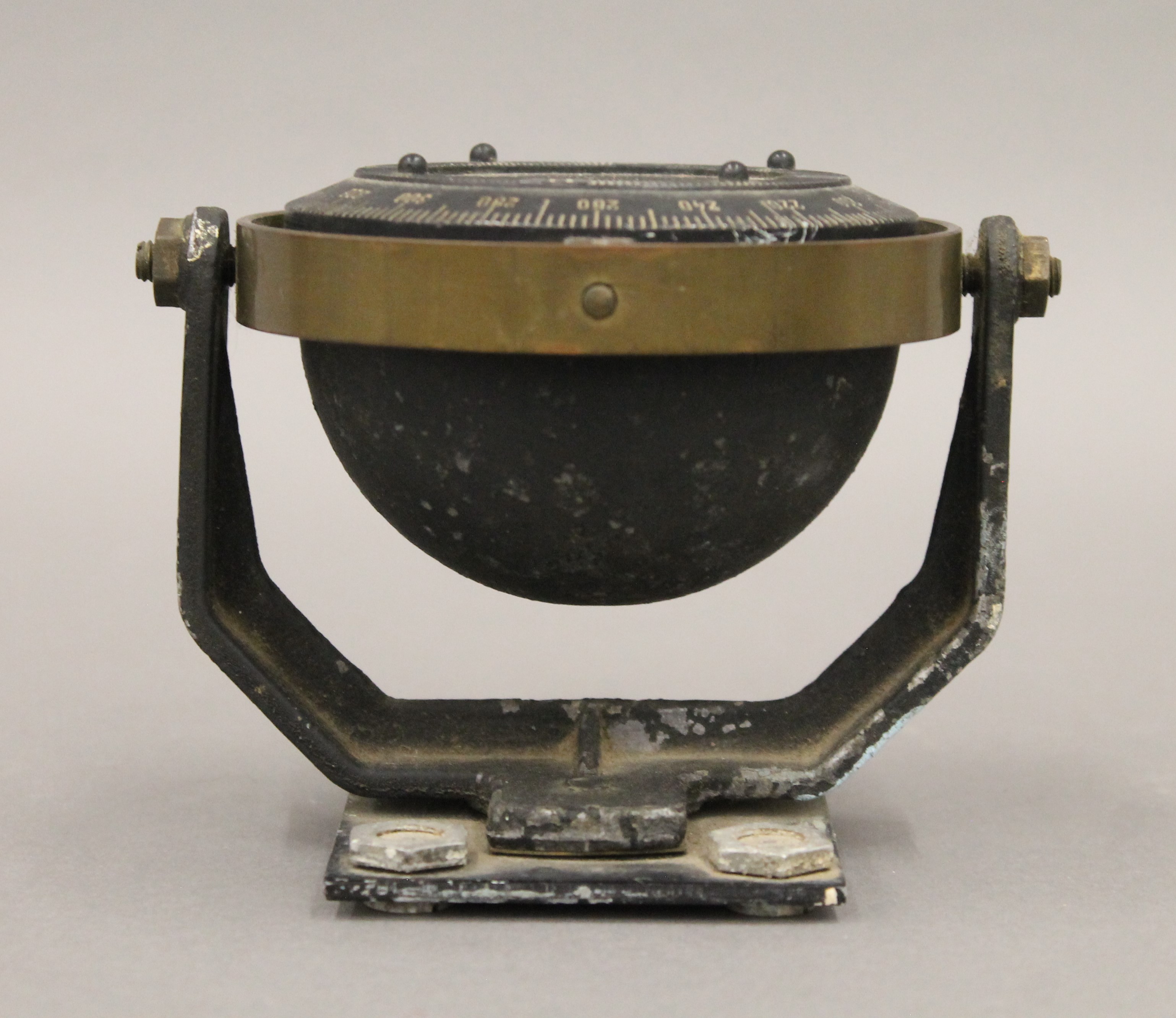 A Silva gimbal mounted Marine compass. 12 cm wide. - Image 4 of 4