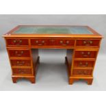 A modern pedestal desk and matching filing cabinet. The former 122 cm wide.