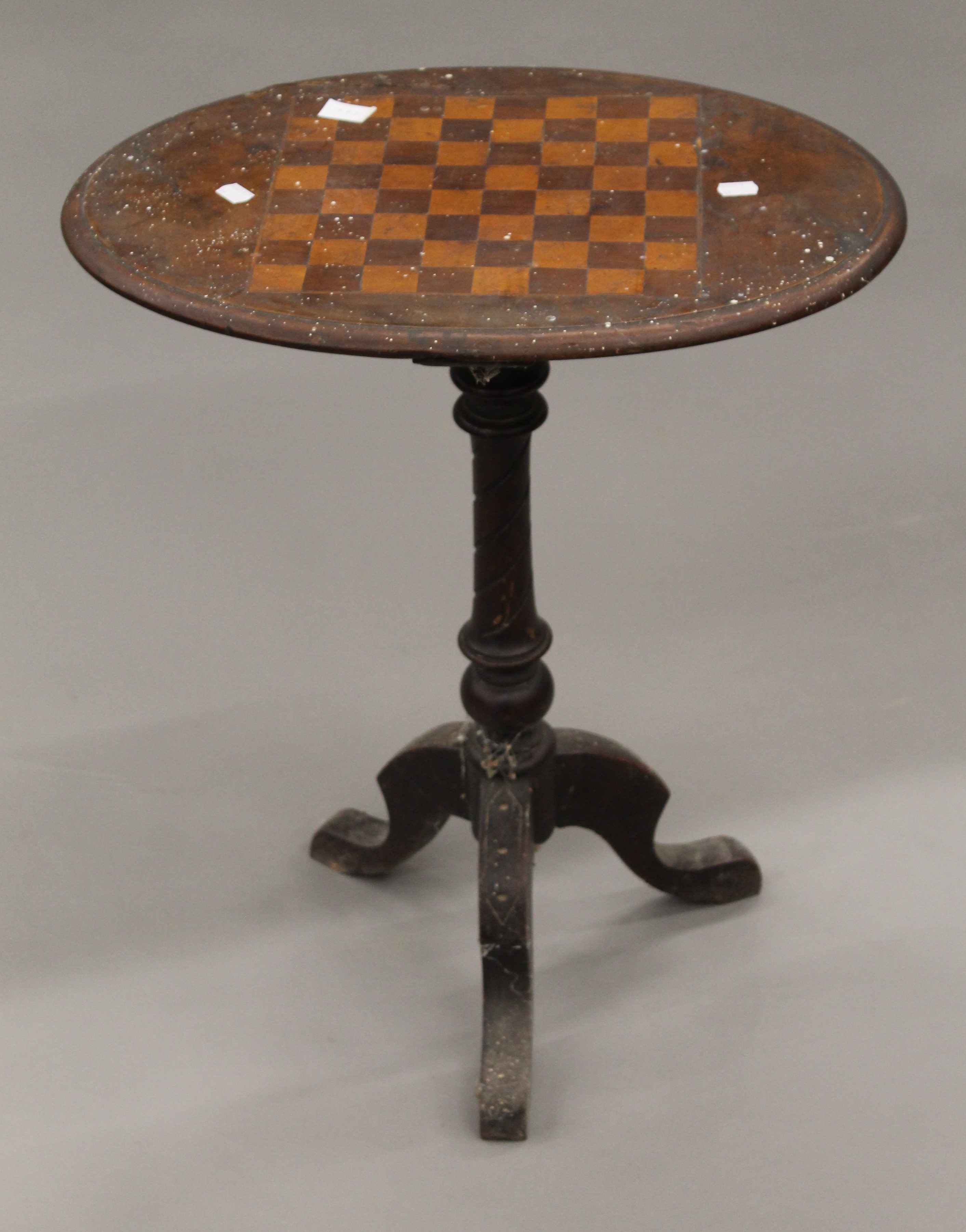 A Victorian inlaid chess table and a jardiniere stand. The latter 86.5 cm high. - Image 8 of 12
