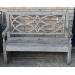 A garden bench. 124 cm wide.