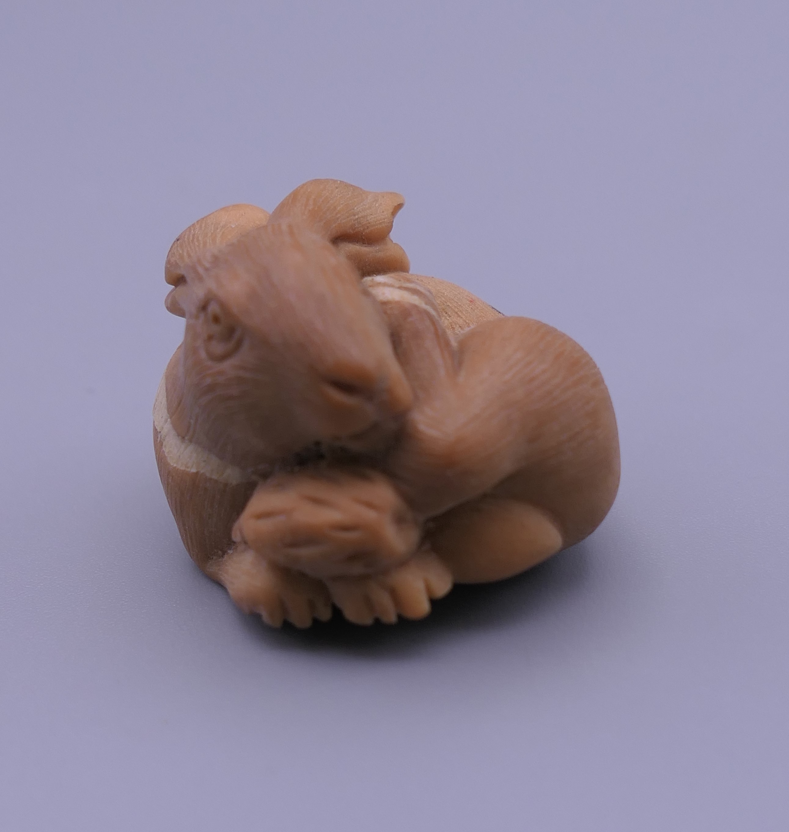 Five bone netsukes. Monkey 3.5 cm high. - Image 6 of 7