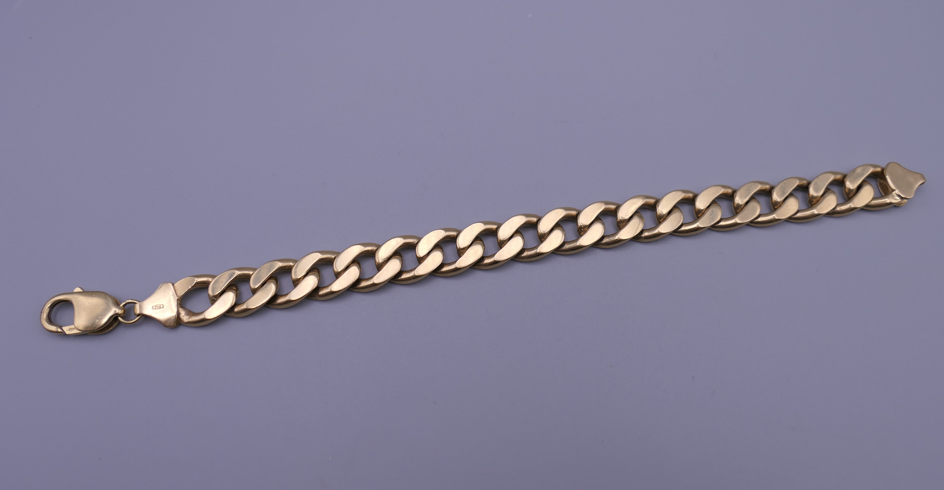 An 18 ct gold link bracelet. 20 cm long. 55.3 grammes. - Image 3 of 6