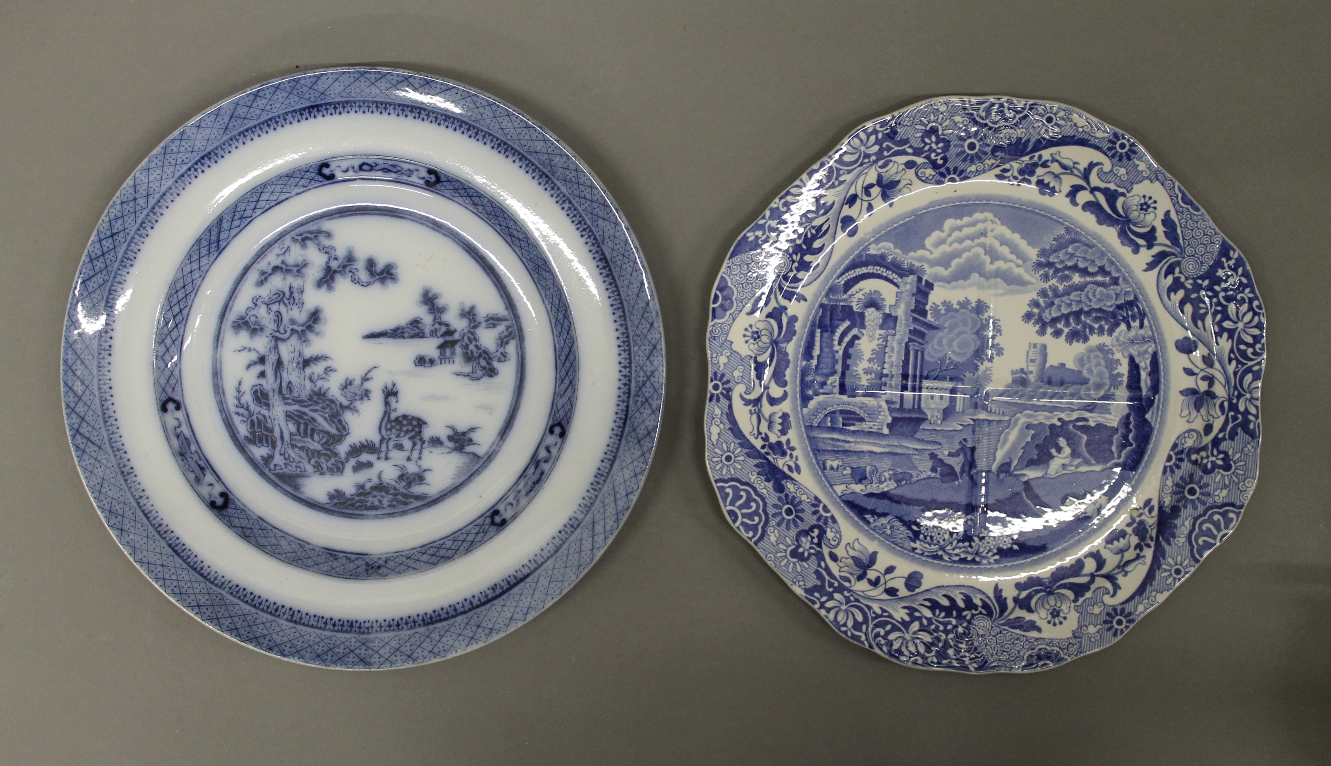 A quantity of 18th/19th century English porcelain. - Image 3 of 8