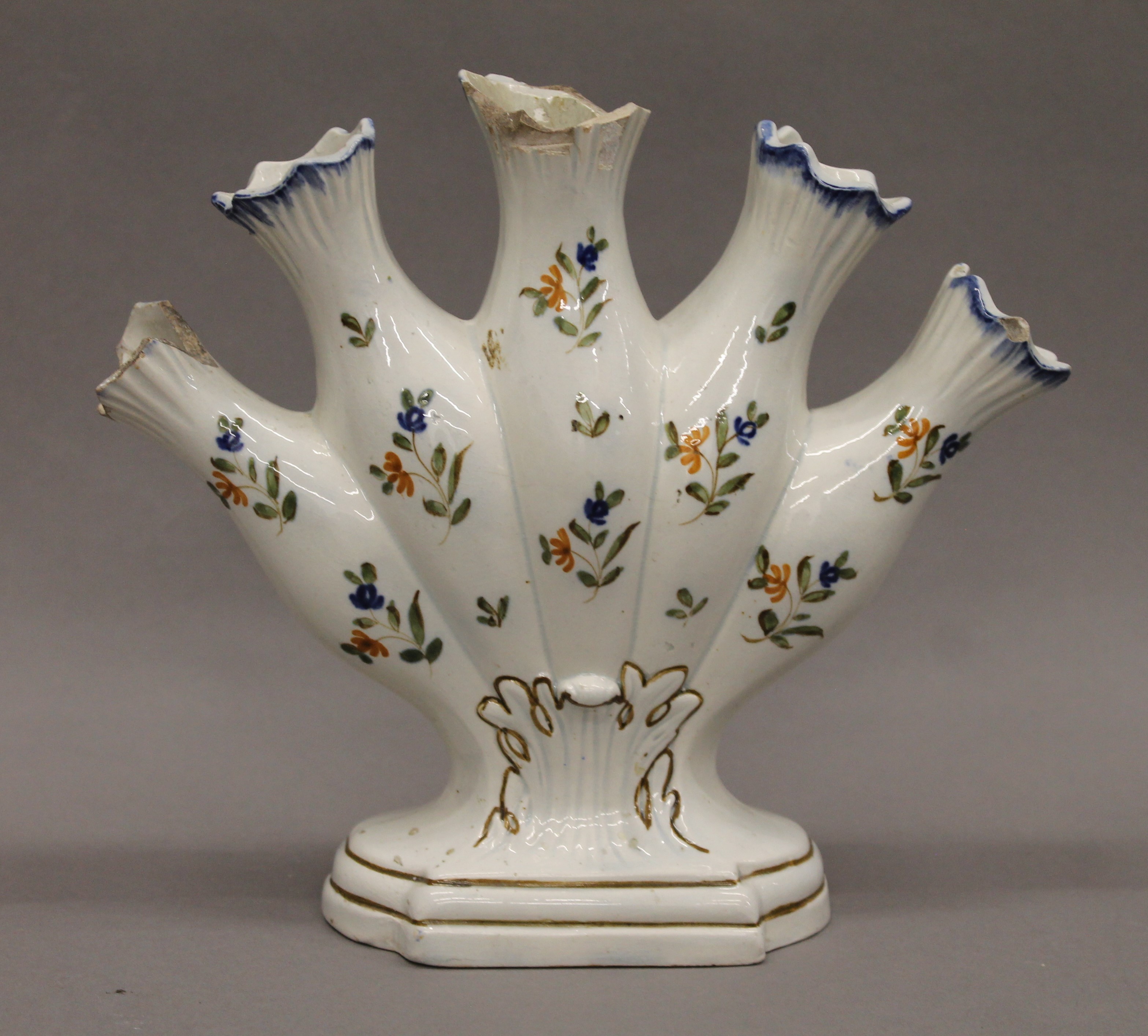 A quantity of 18th/19th century English porcelain. - Image 7 of 8