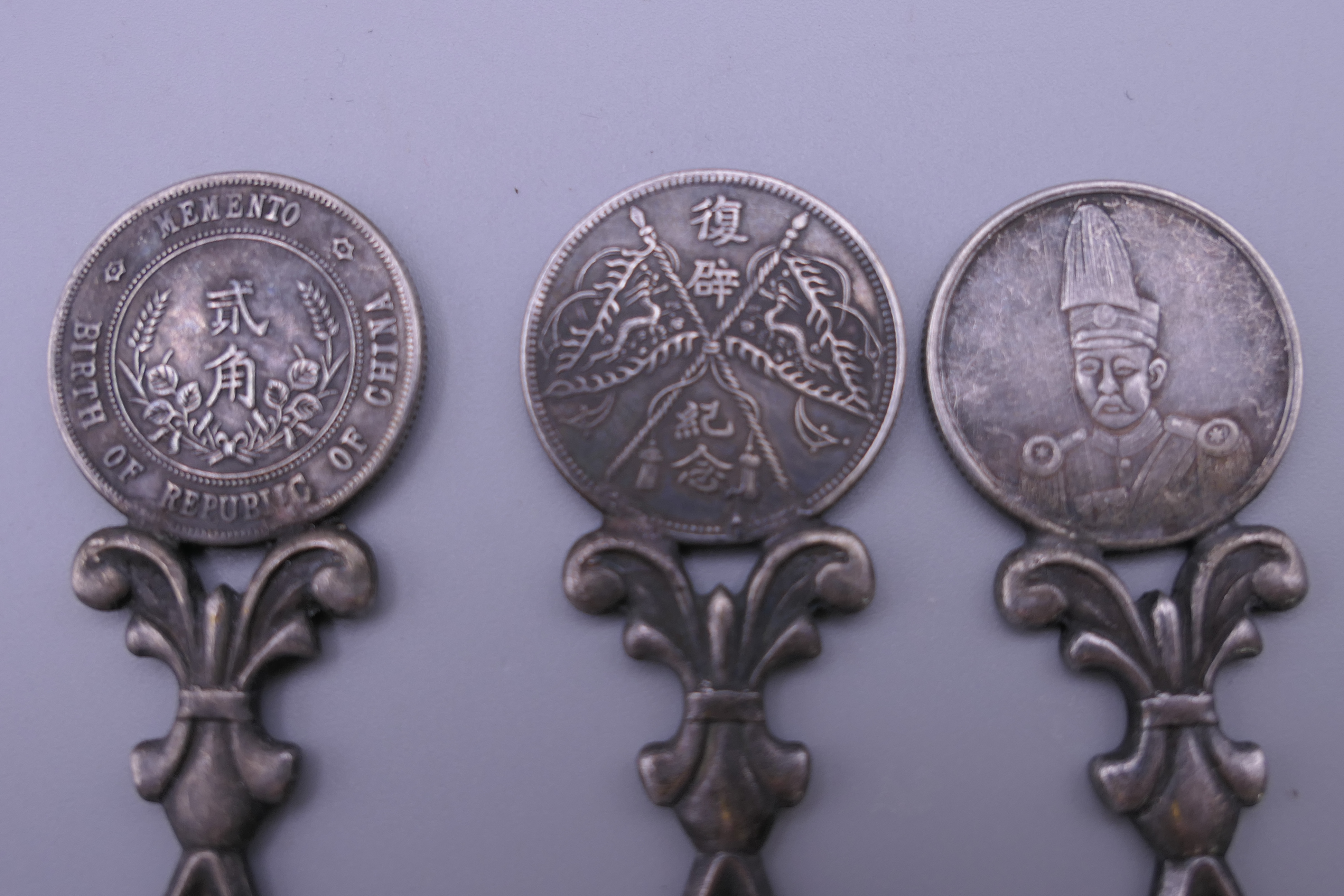 Six Chinese silver coin spoons. 17 cm long. - Image 5 of 11
