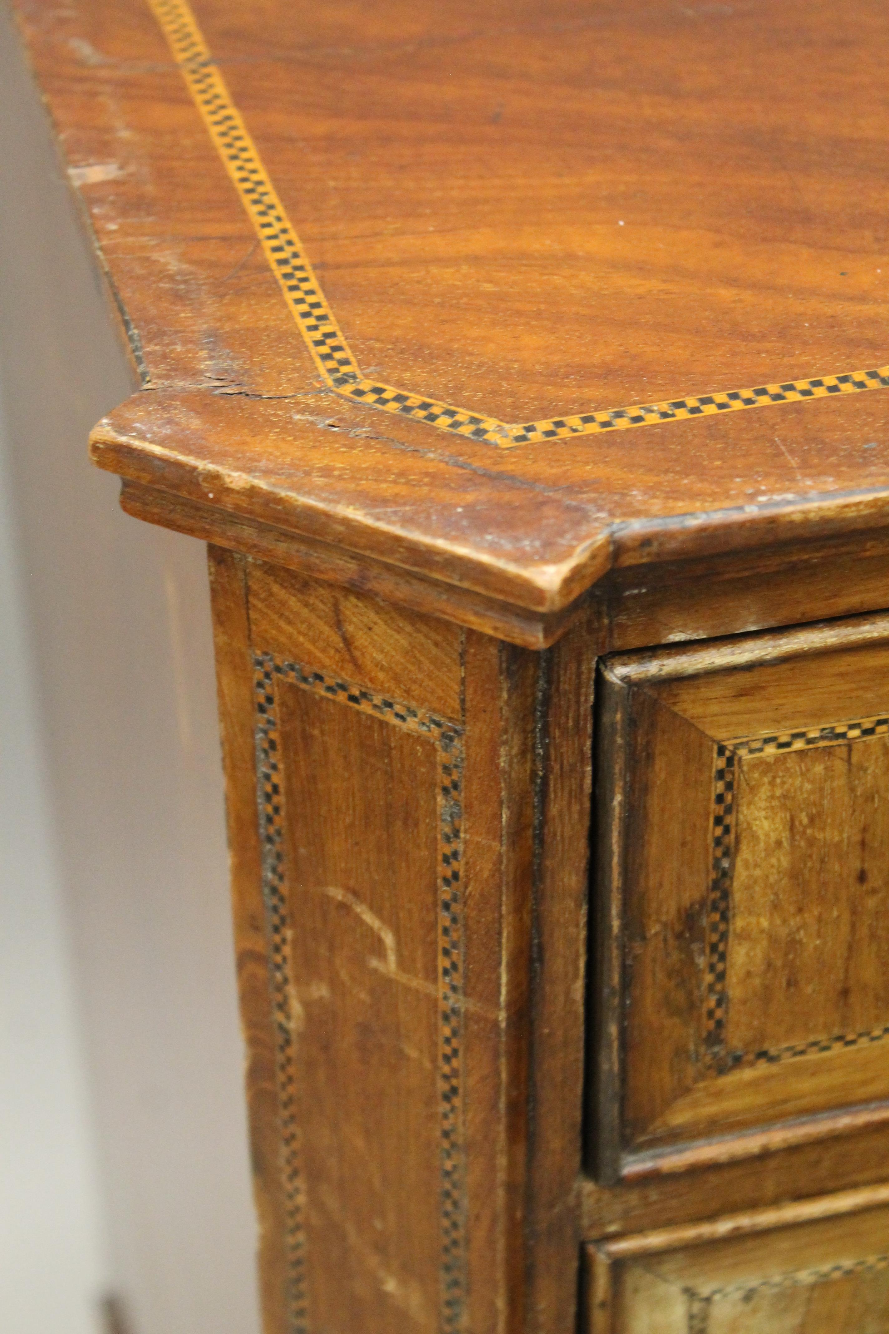 A 19th century inlaid mahogany breakfront chest of drawers. 96.5 cm wide. - Image 7 of 14