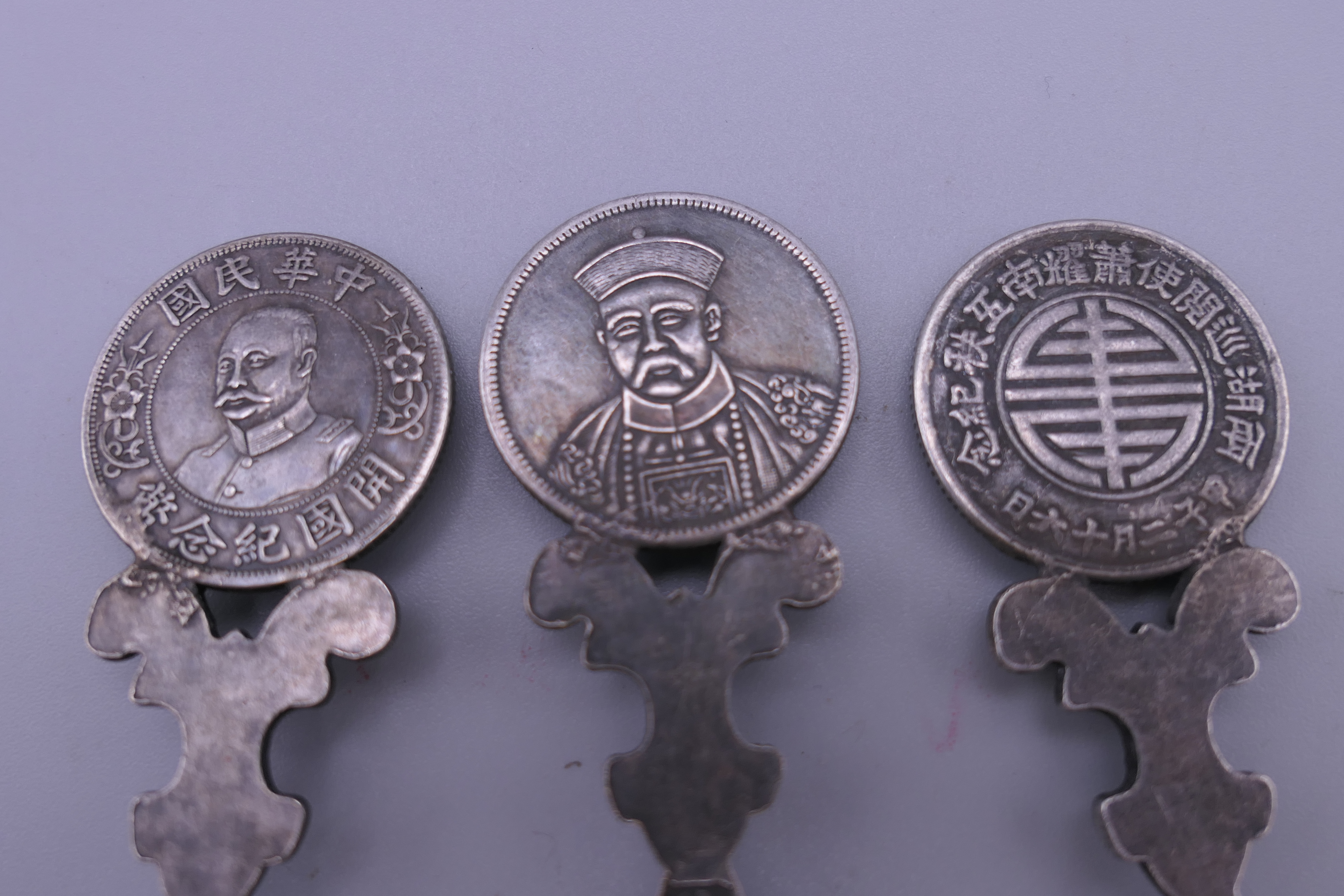 Six Chinese silver coin spoons. 17 cm long. - Image 6 of 11