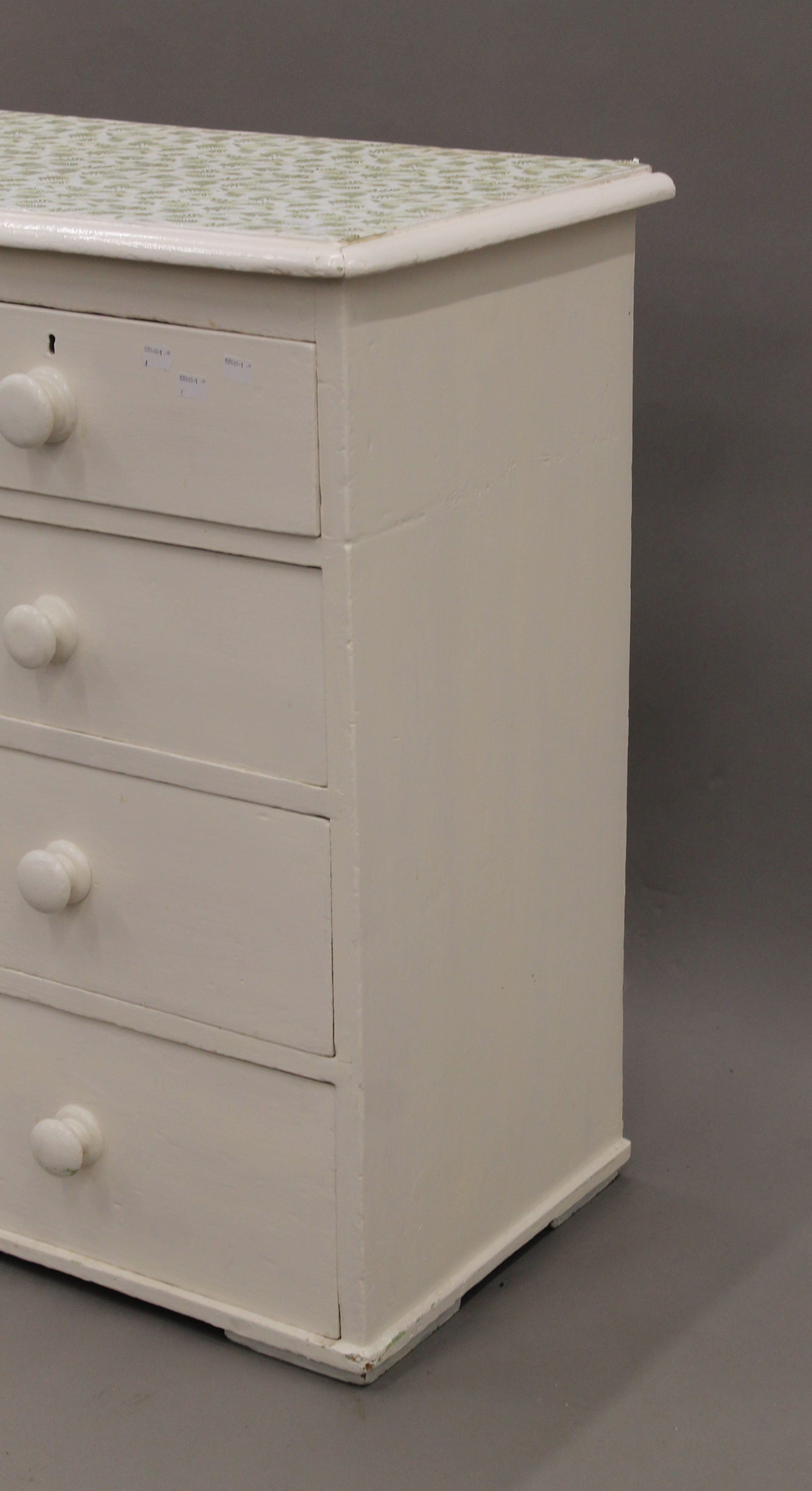 A Victorian painted pine chest of drawers. 97 cm wide. - Image 3 of 4
